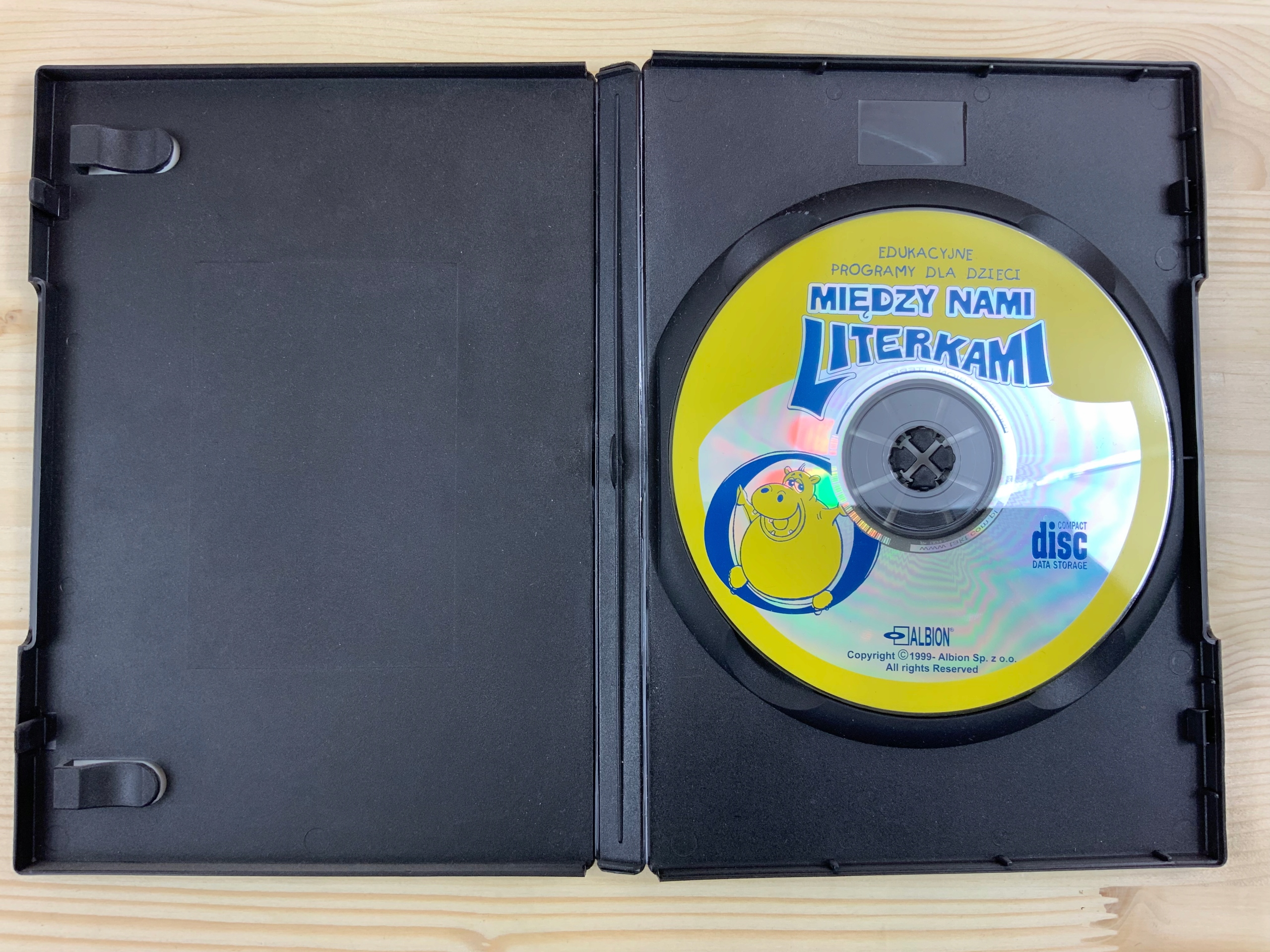 MIĘDZY NAMI LITERKAMI płyta bdb+ PL PC EAN (GTIN) 5907784995100