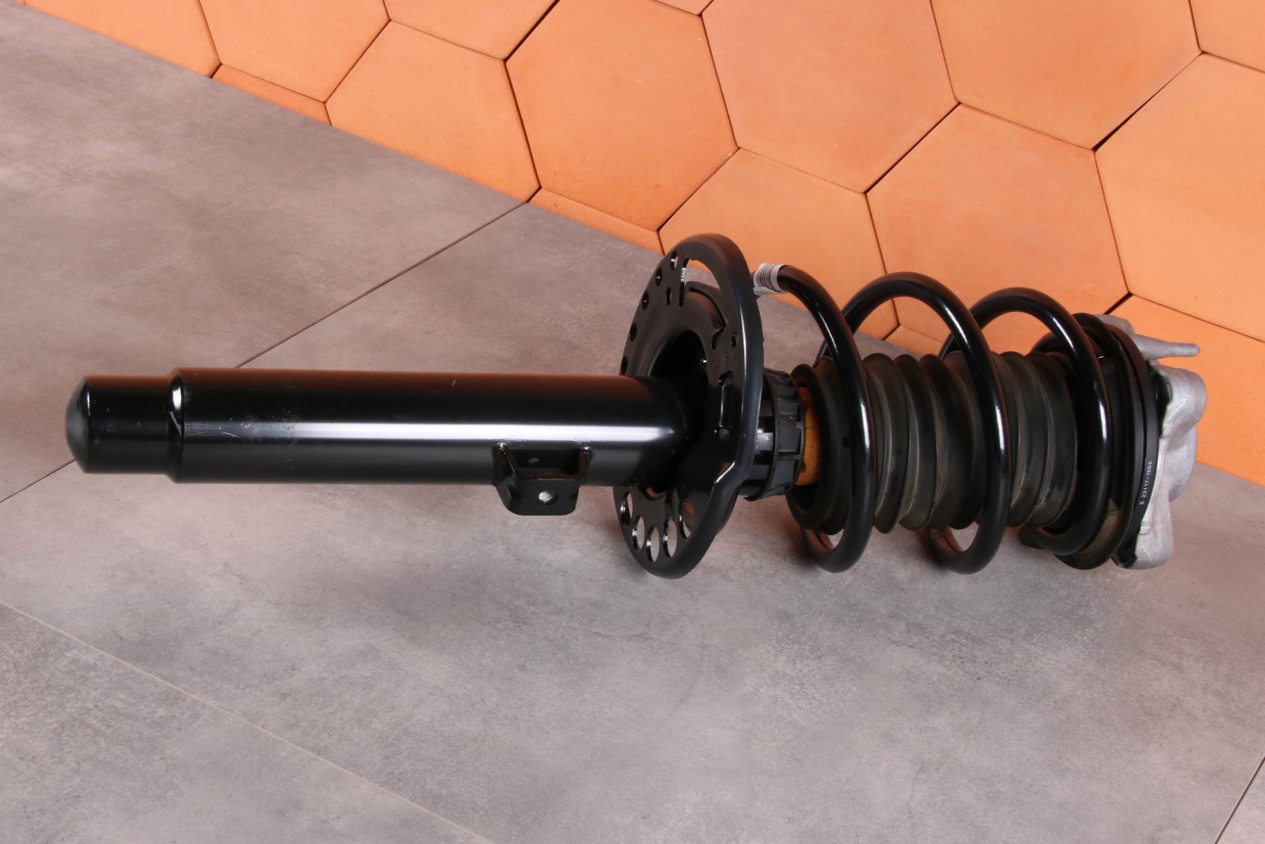 BMW 3 G20 LCI 330e B48X shock absorber right front front 5A82648 6246 km !!