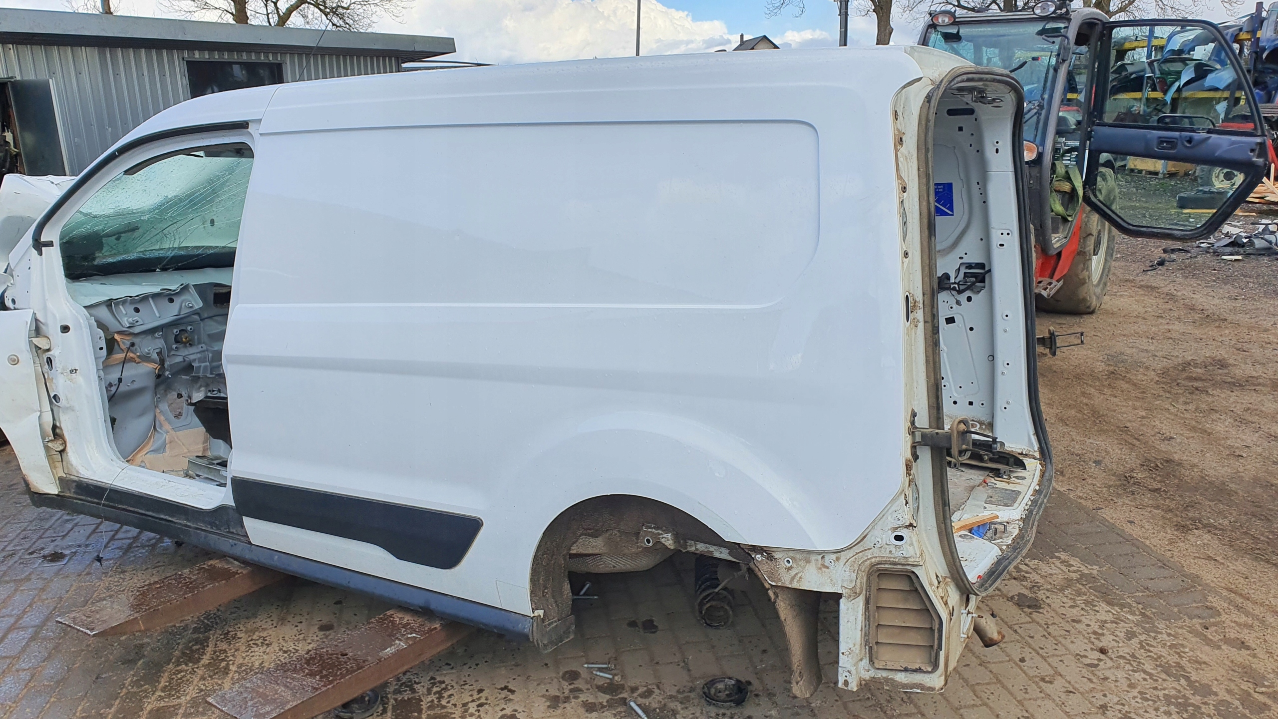 Ford Transit Connect Mk2 Часть Крыло Четверть