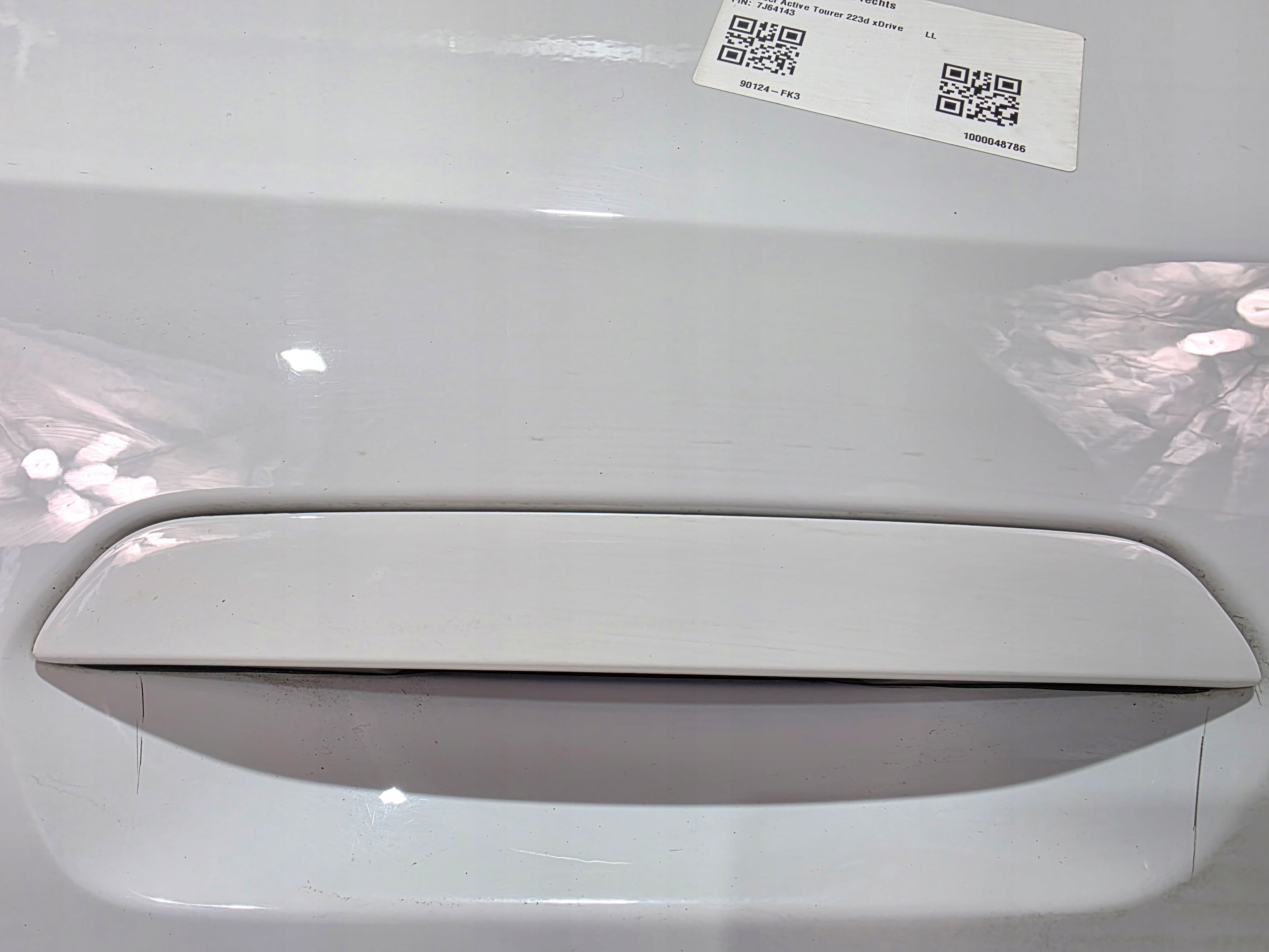 door right front BMW 2 U06 A300 Alpinweiss