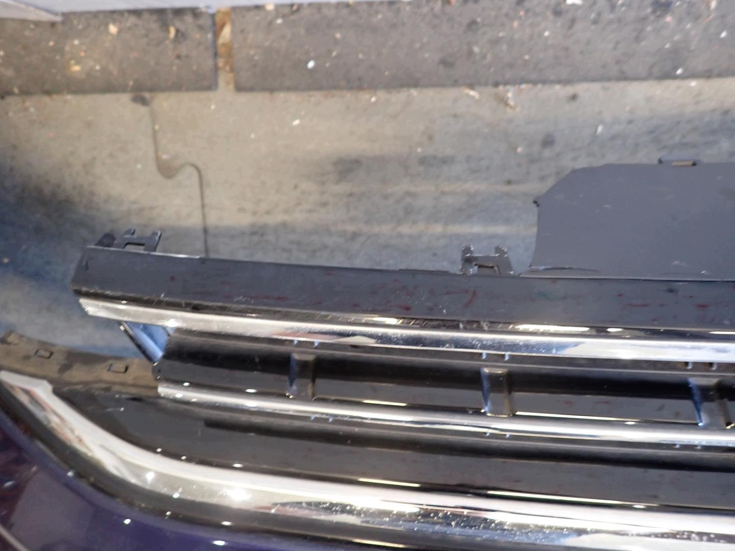 bumper front front VW SPORTSVAN LIFT 2017- 510807221M