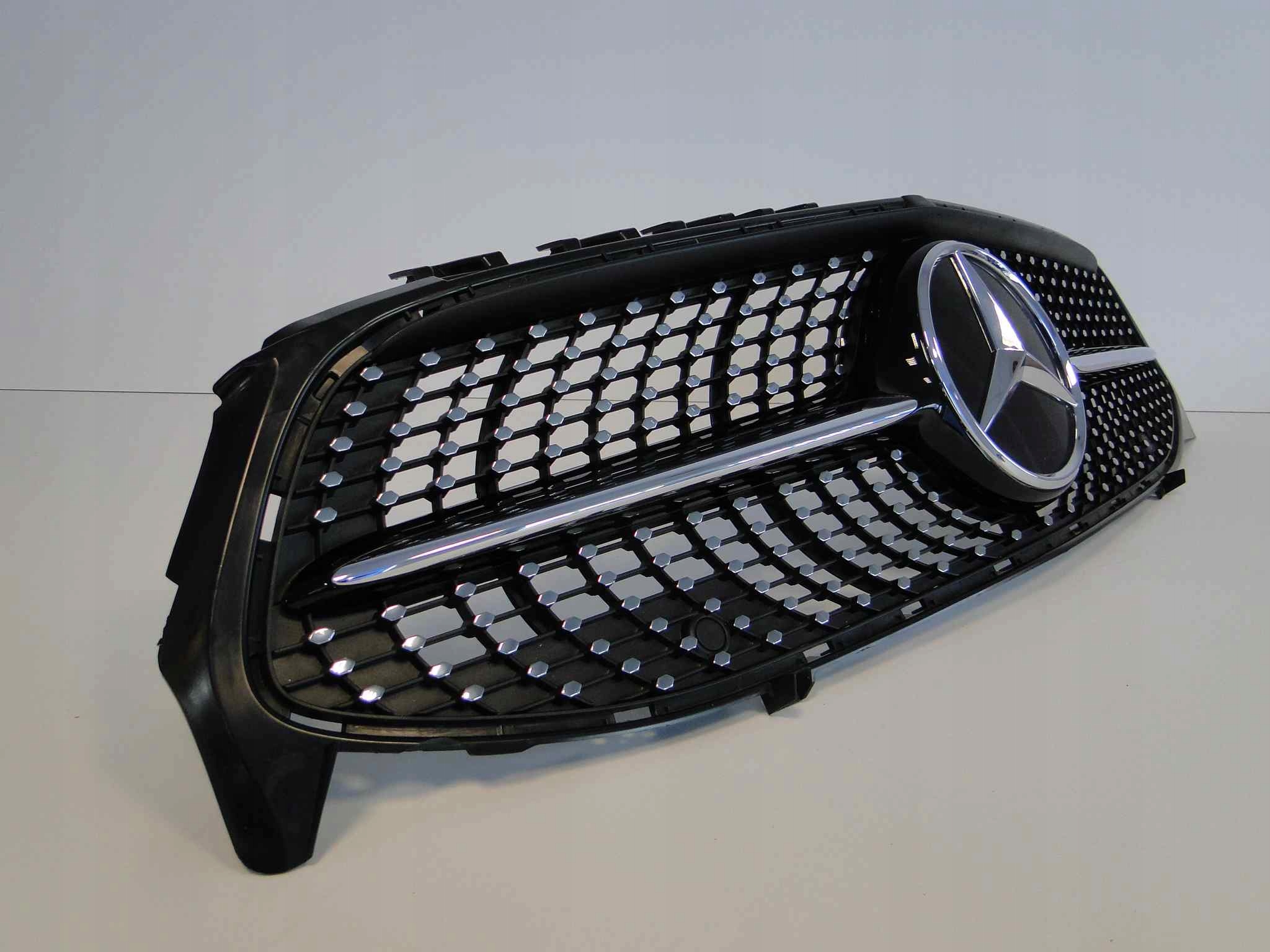 MERCEDES CLA 118 GRILL ATRAPA DIAMENT RADAR ORYG Producent części Mercedes-Benz OE