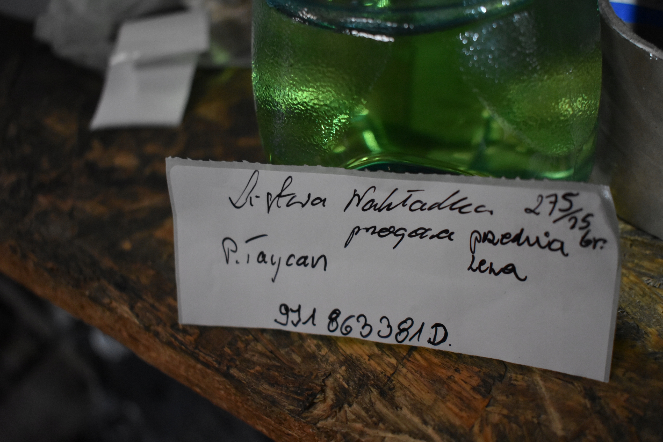 moulding cap of the threshold front left PORSCHE TAYCAN 1