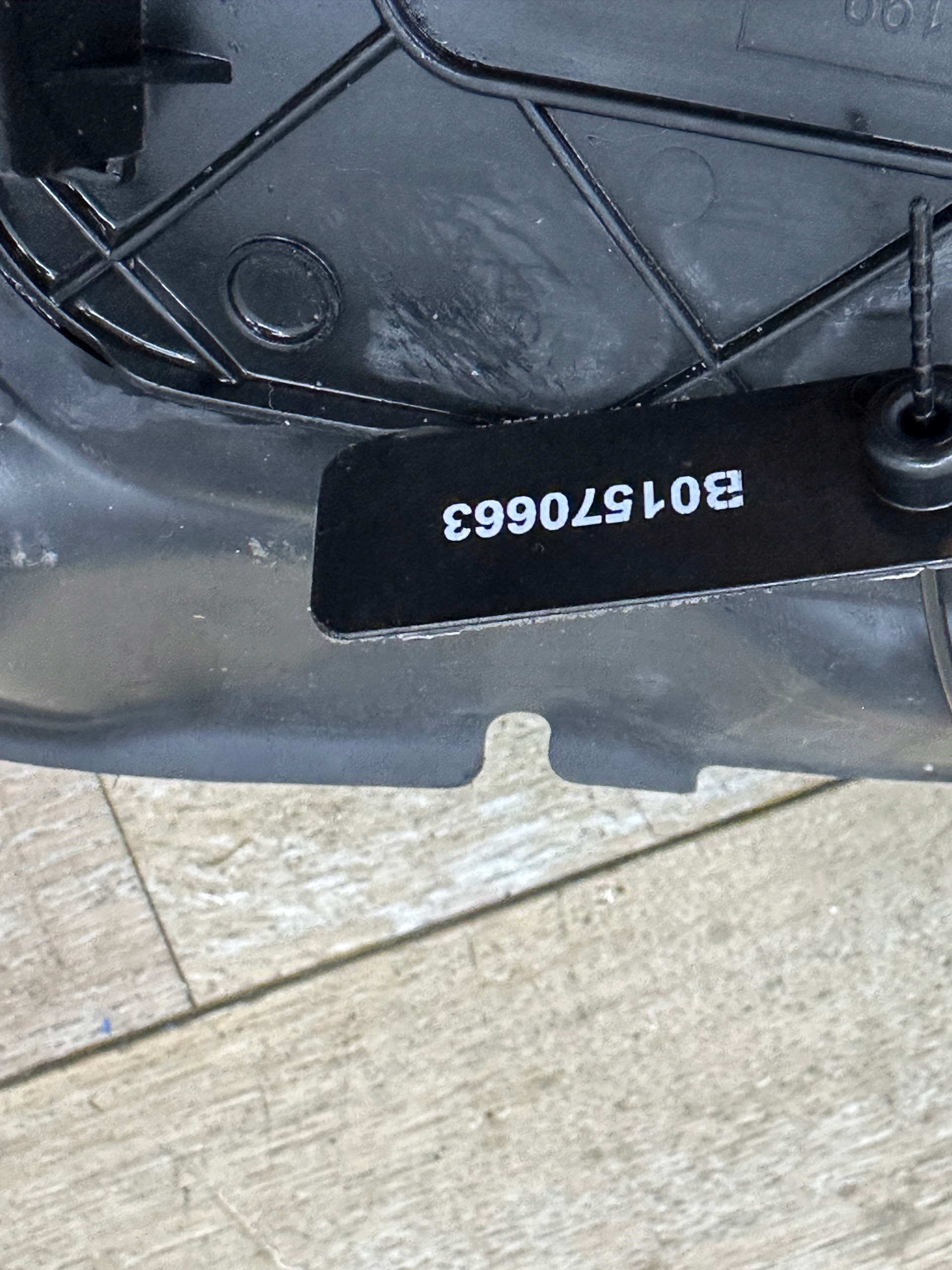 mudguard left front BMW 7 (G11, G12) 7340199 4.4L gasoline 330kW 2016