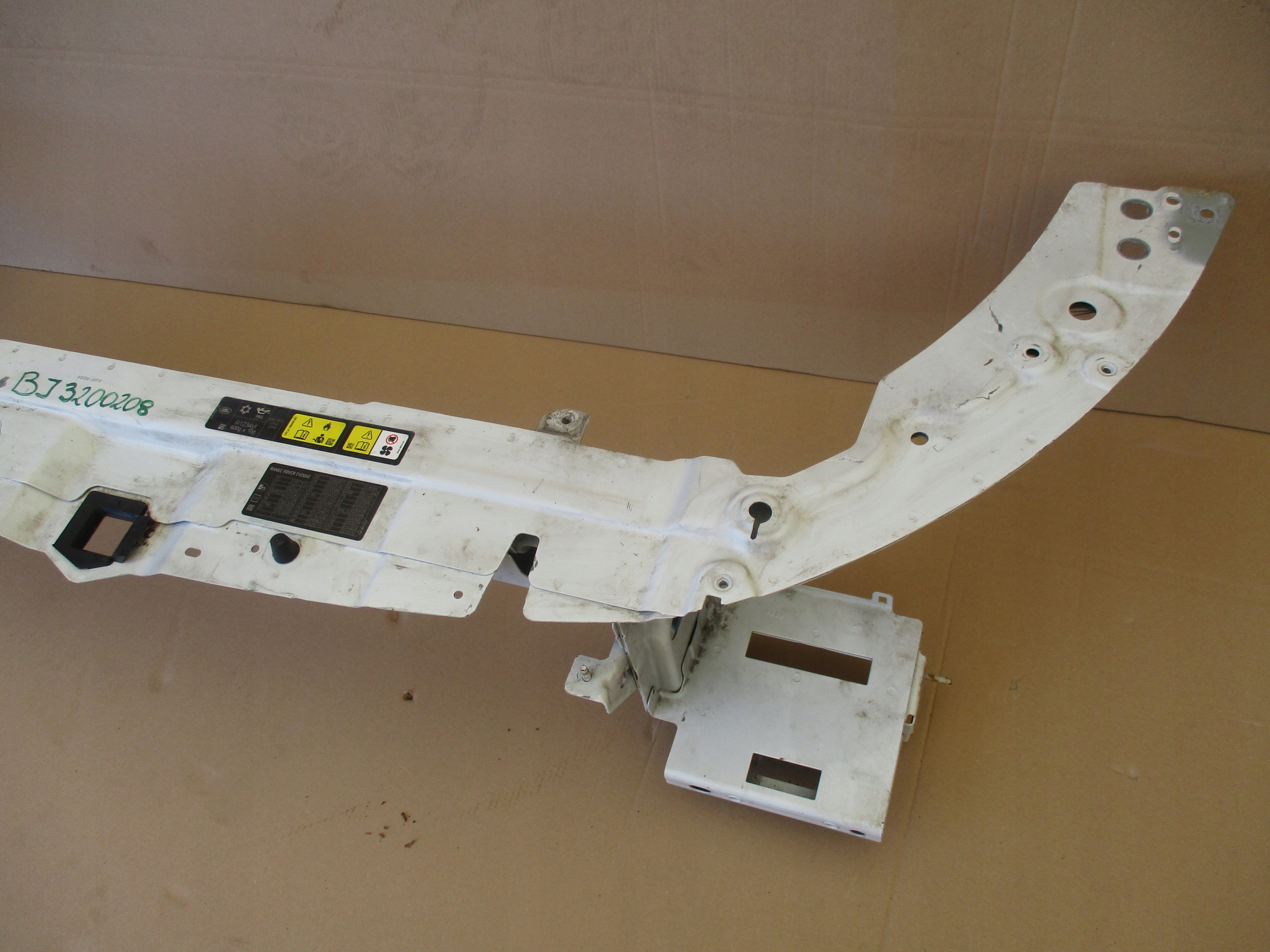 front body wall front glowny Land Rover Evoque lift BJ 3200208