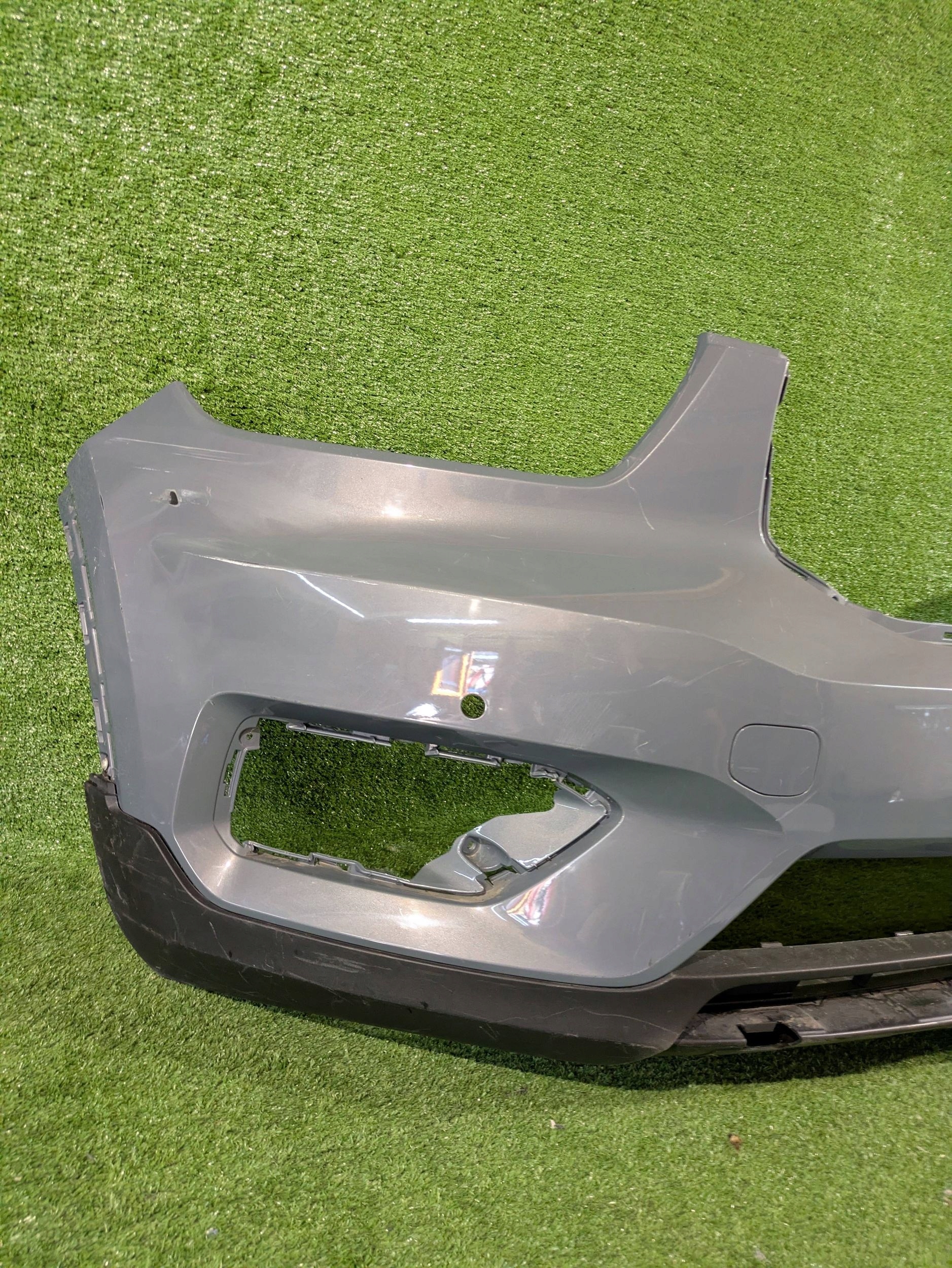 Frontstoßstange vorne VOLVO XC40 17- NR.Z8787