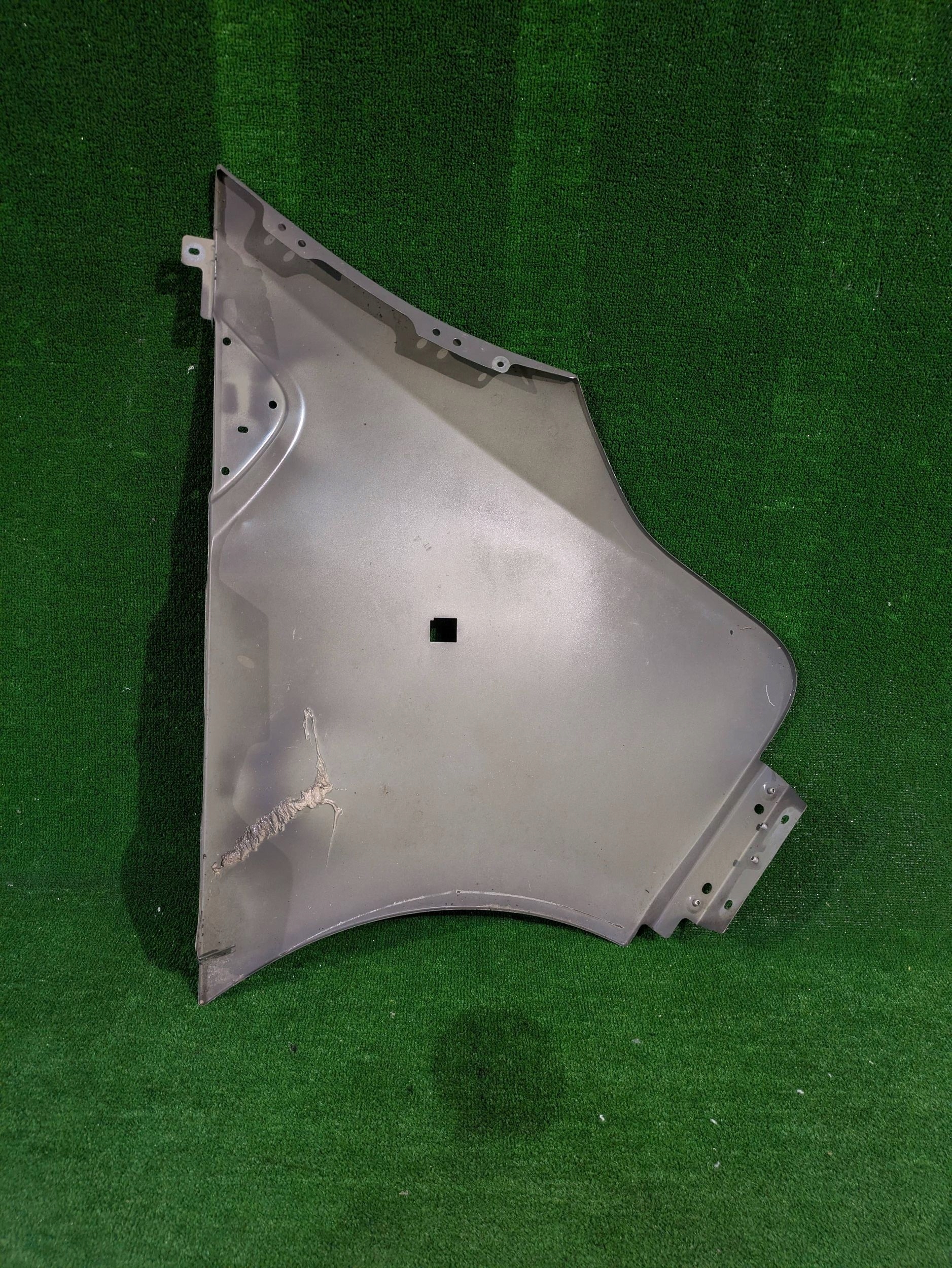 fender front left front RENAULT TRAFIC III VIVARO B 14- NR.040