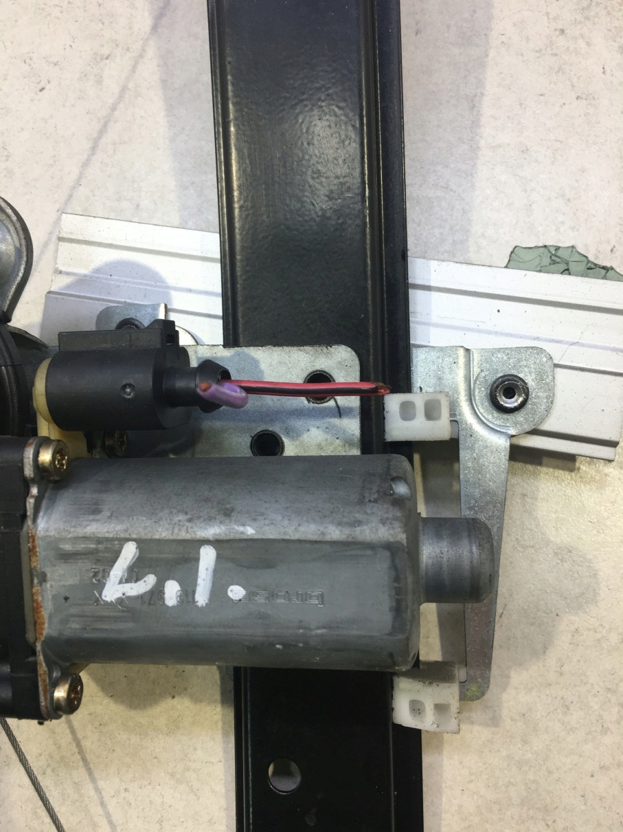 fensterhebermotor links heck V70 II XC 2.4 T