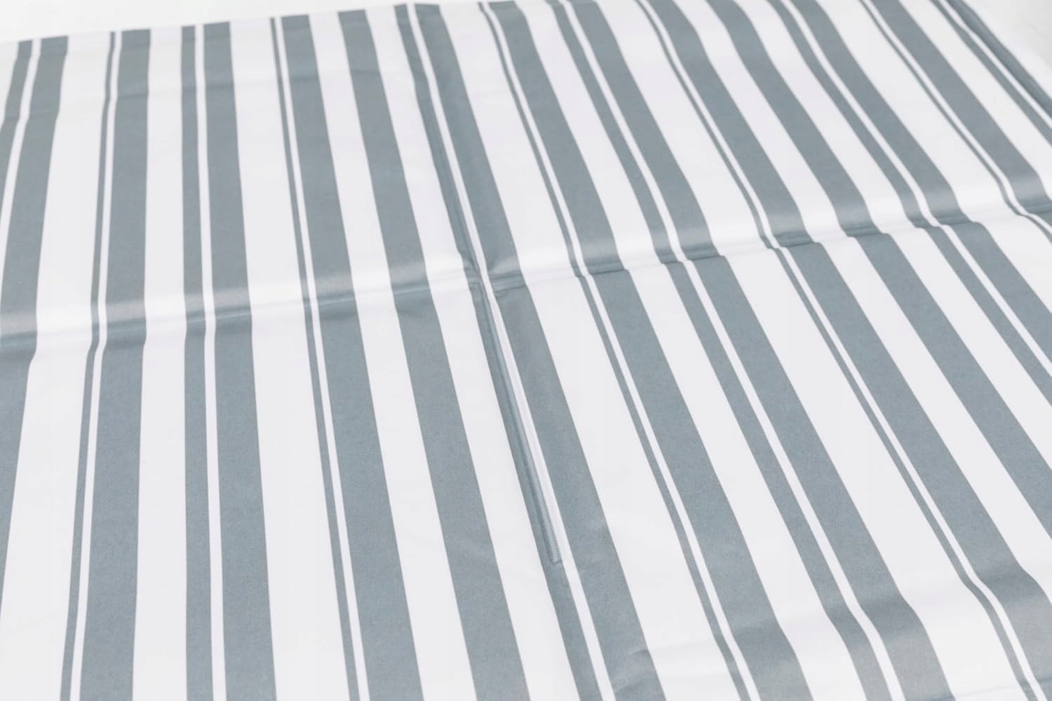 Levně Chladící podložka pro psa, 50 x 40 cm, bílo-šedá