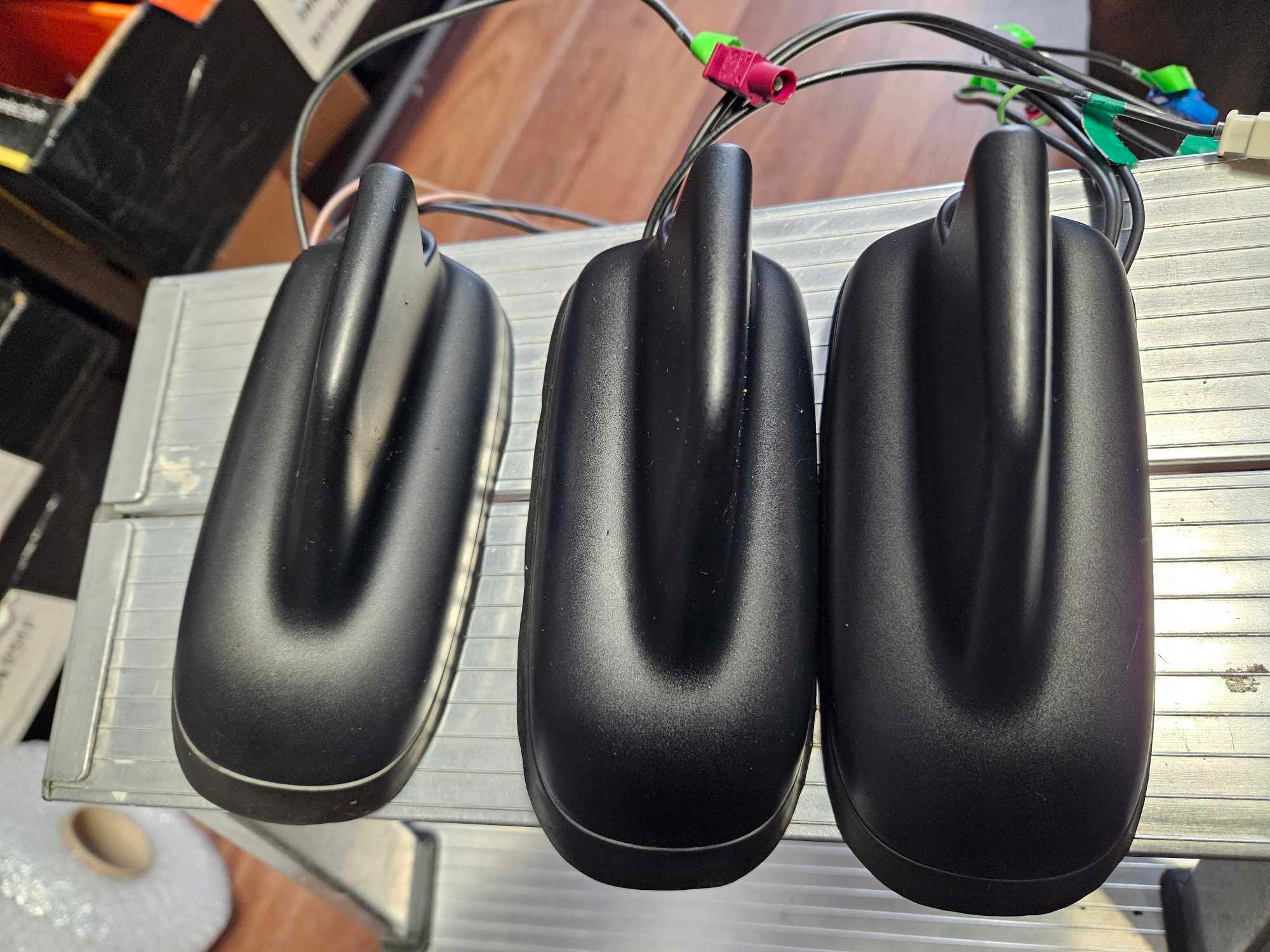 REKIN Podstawa anteny FM /AM GPS /RT VW SKODA 1K0035501J 06R035501 D C Producent części VAG-SYSTEM