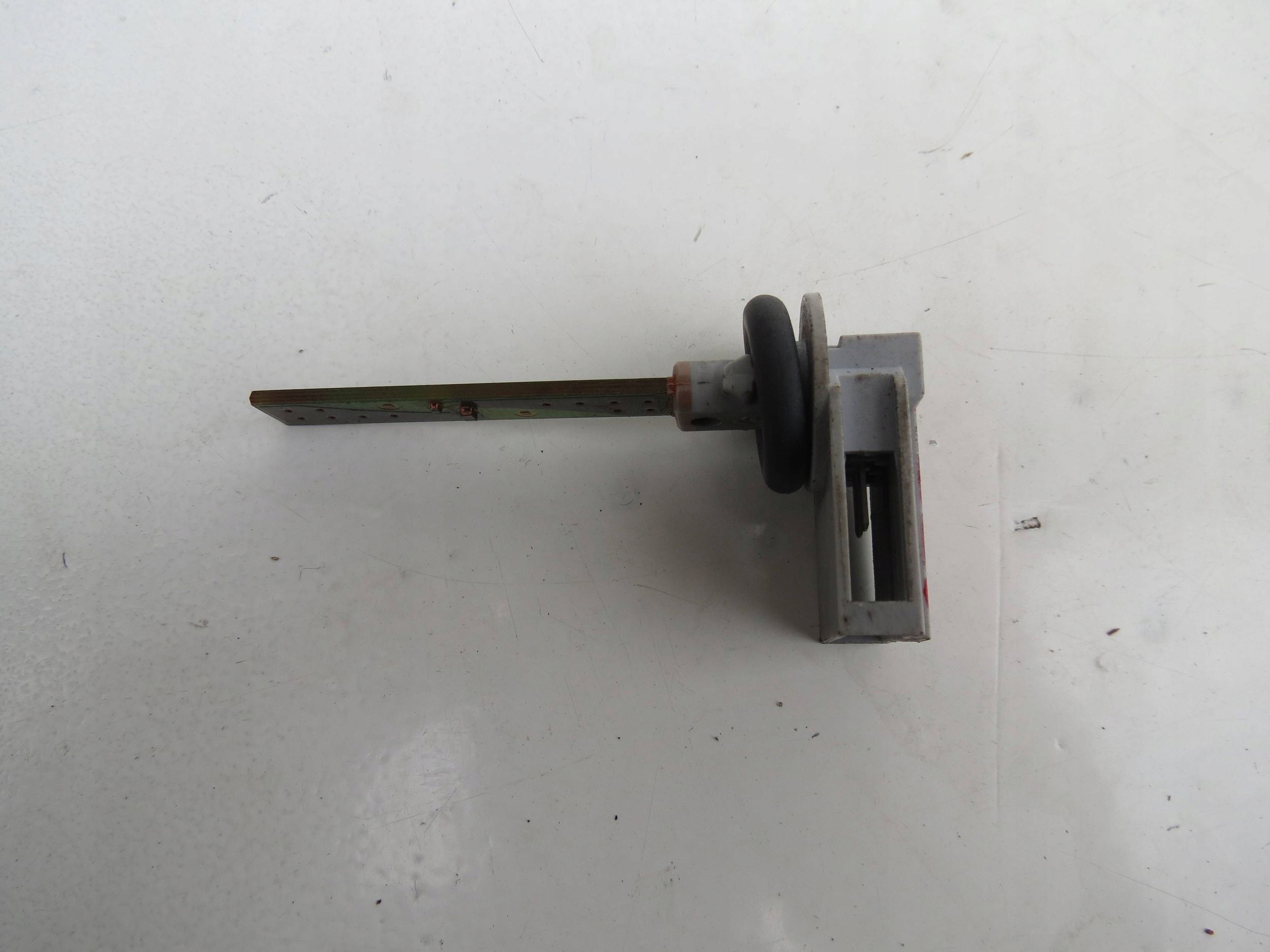 Sensor TEMPERATURY WEWNETRZNEJ PORSCHE CAYENNE und 7L5 4.8 V8 4B0820539