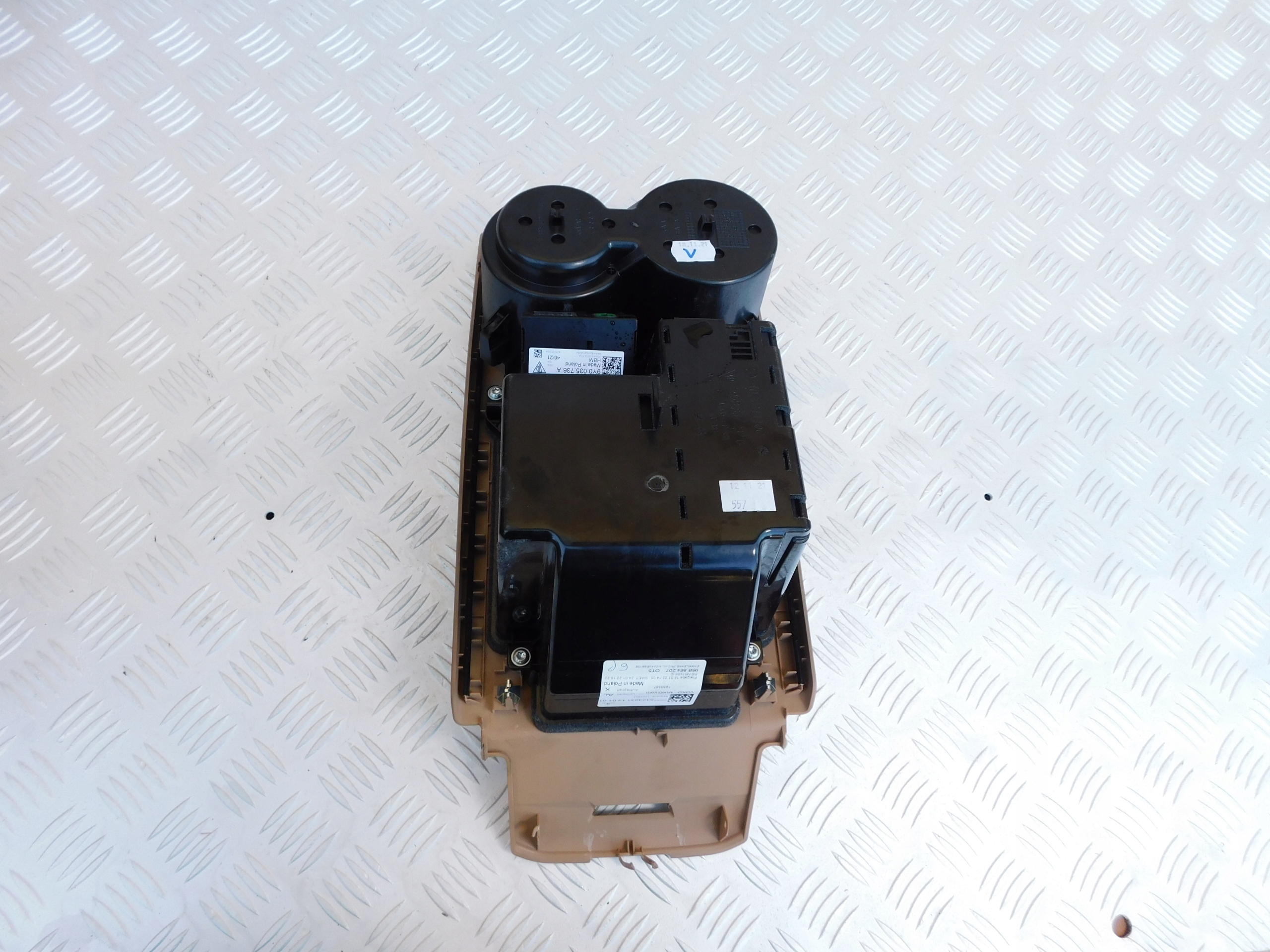 Porsche Macan 95B Cayenne 9Y0 zlacze USB multimedia + obal 9Y0035736A