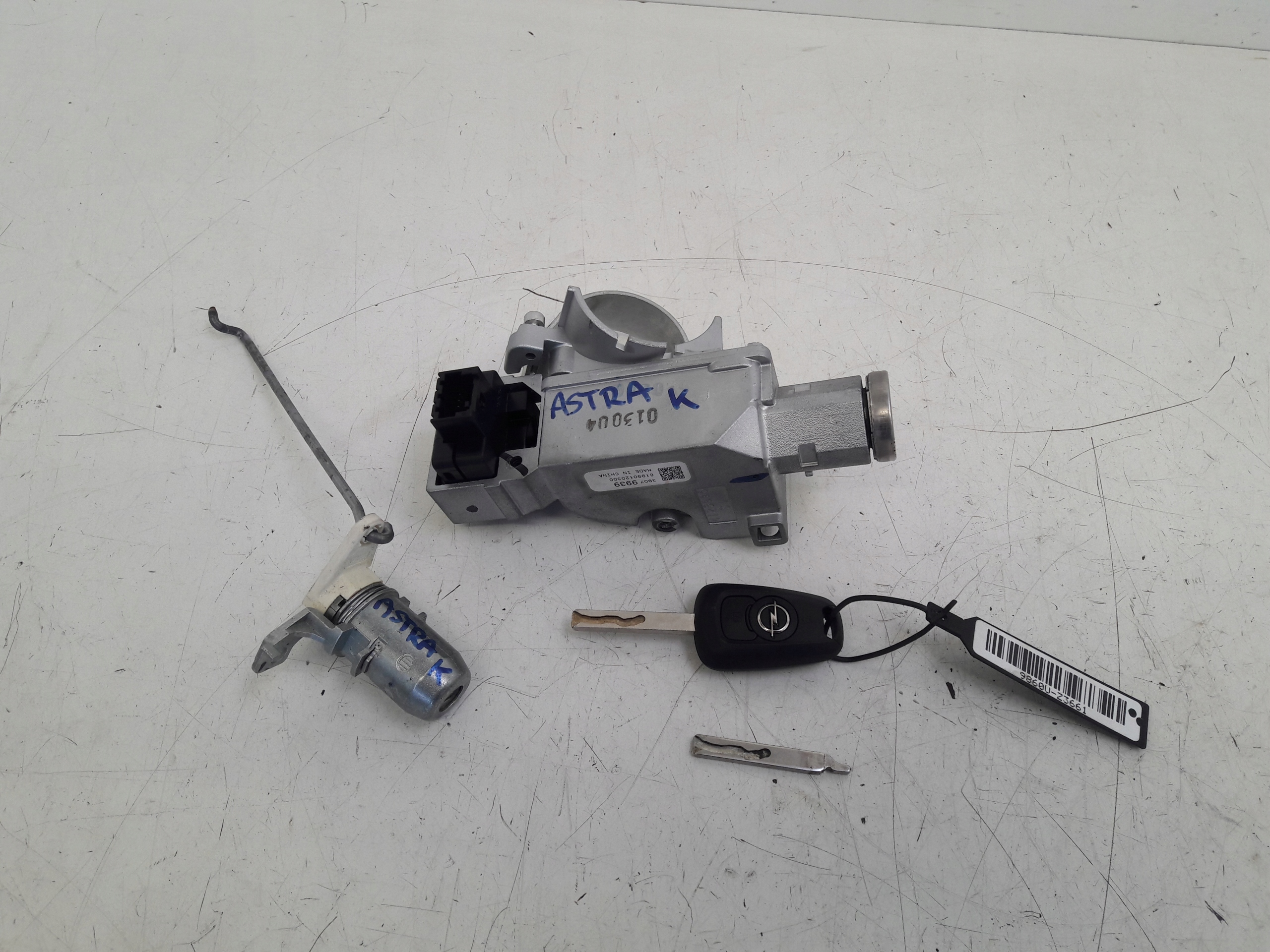 Allumage Insert 39079939 Opel Astra K