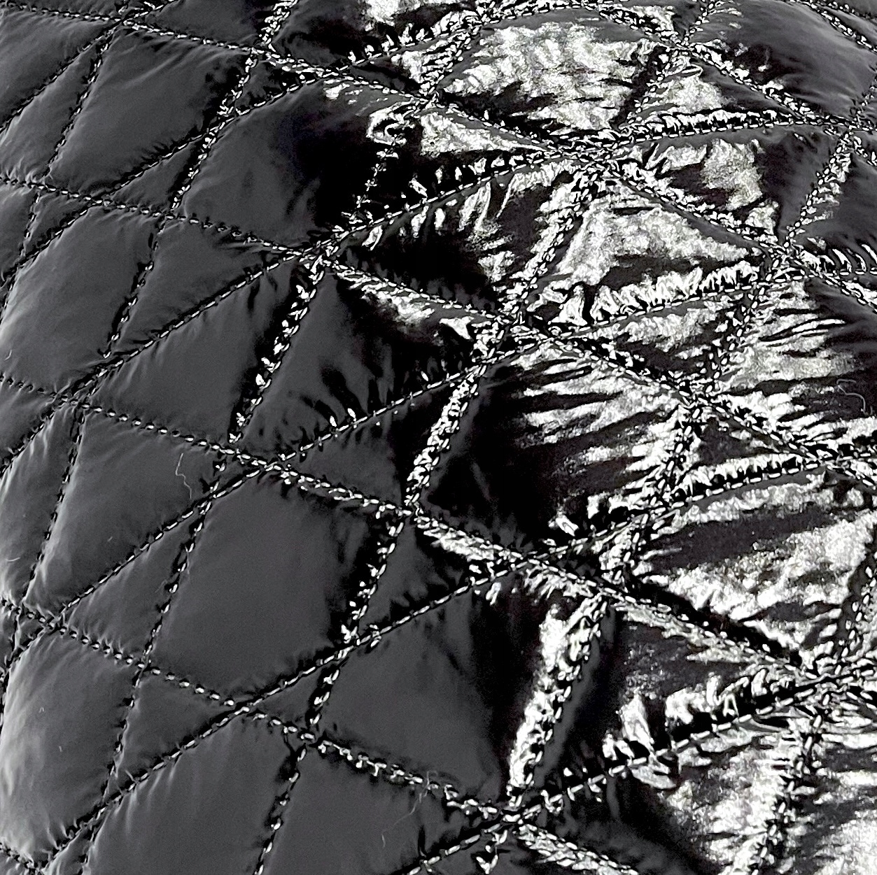 30 m Tkanina Unicorn Černá Lesk prošívaná voděodolná Oblečení Outlet