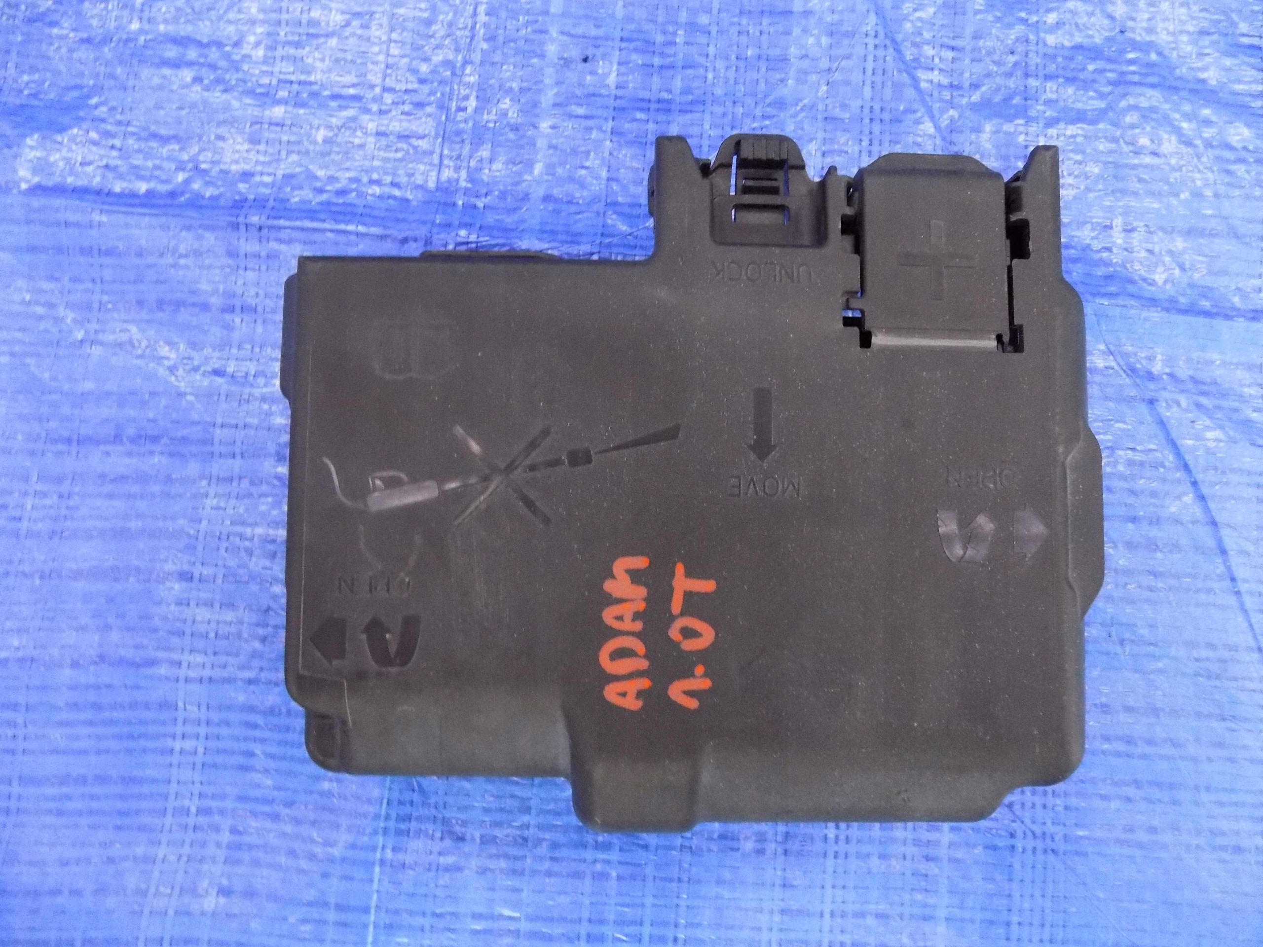 Module fusibles OPEL ADAM 1,0T 16R