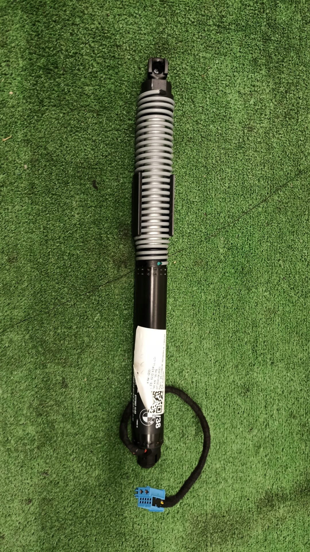 BMW 5 G30 Dämpfer heckklappe Kofferraum 8737952