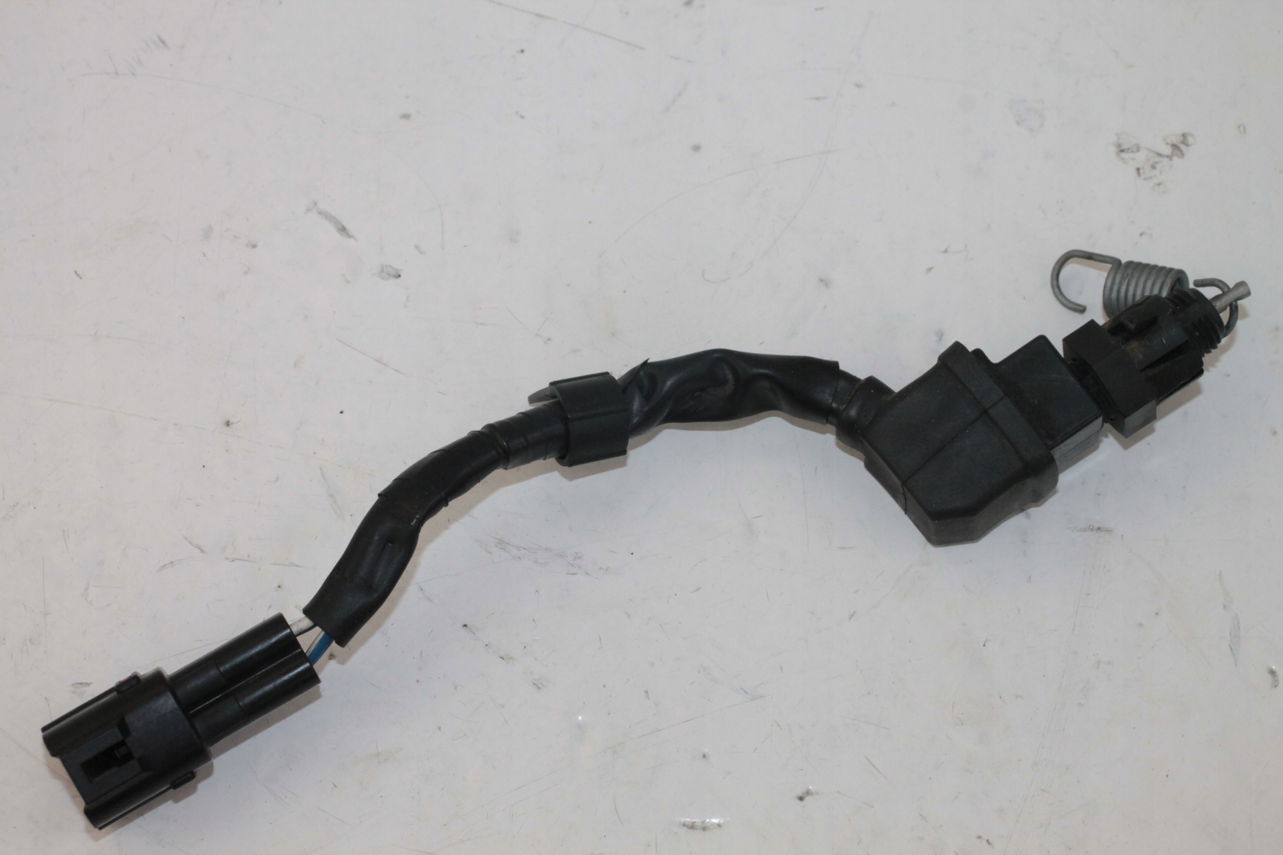 TRIUMPH STREET TRIPLE 765 CZUJNIK HAMULCA TYŁ STOP