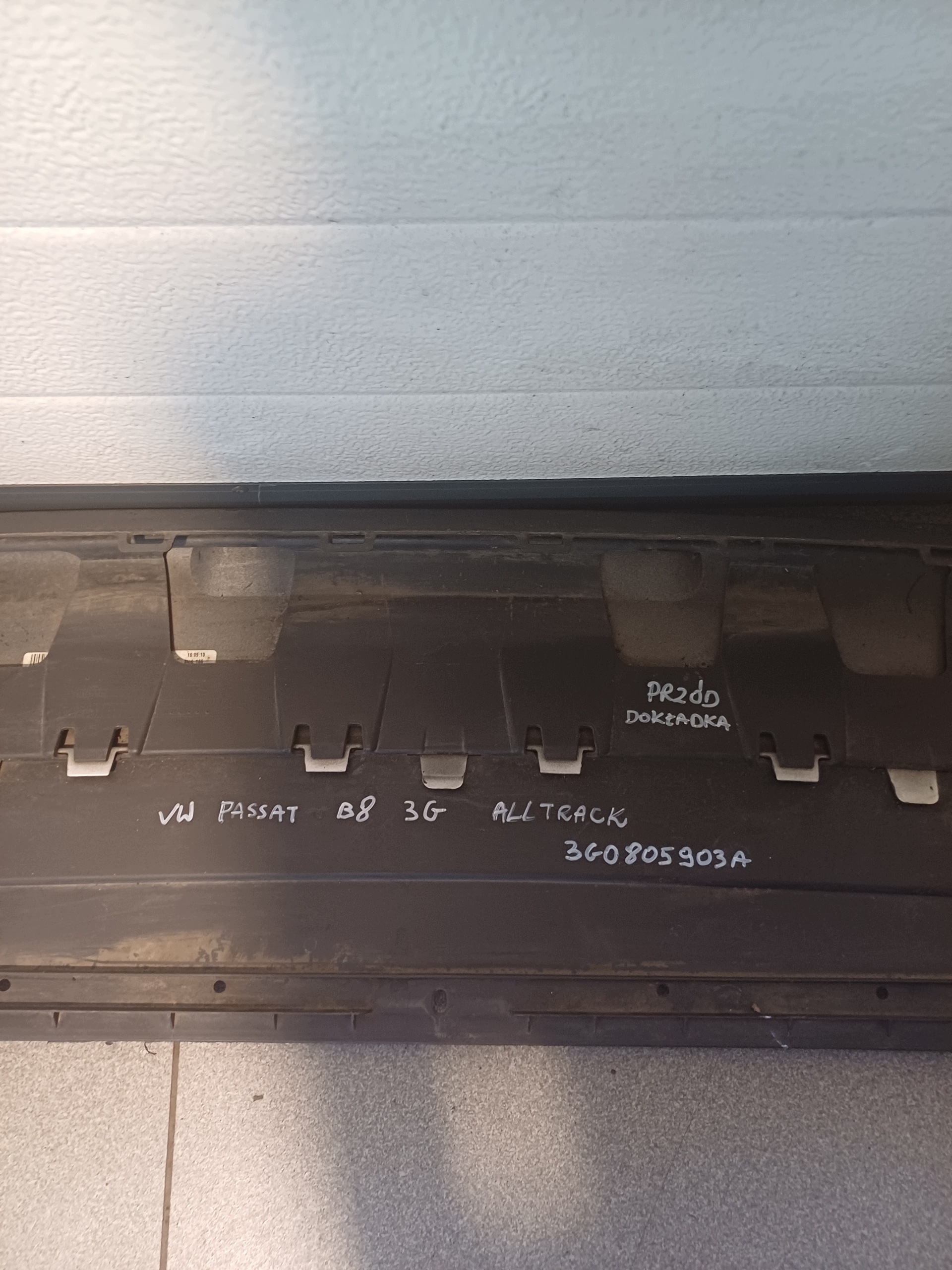 accessories of a bumper front front VW PASSAT B8 3G ALLTRACK 3G0805903A