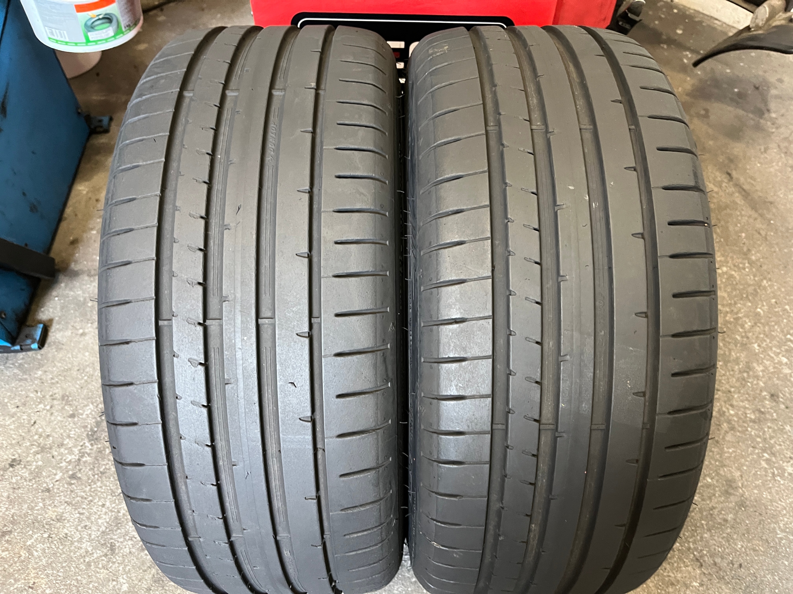 2 tyres summer 225/40R18 Dunlop SportMaxx RT 2 6mm