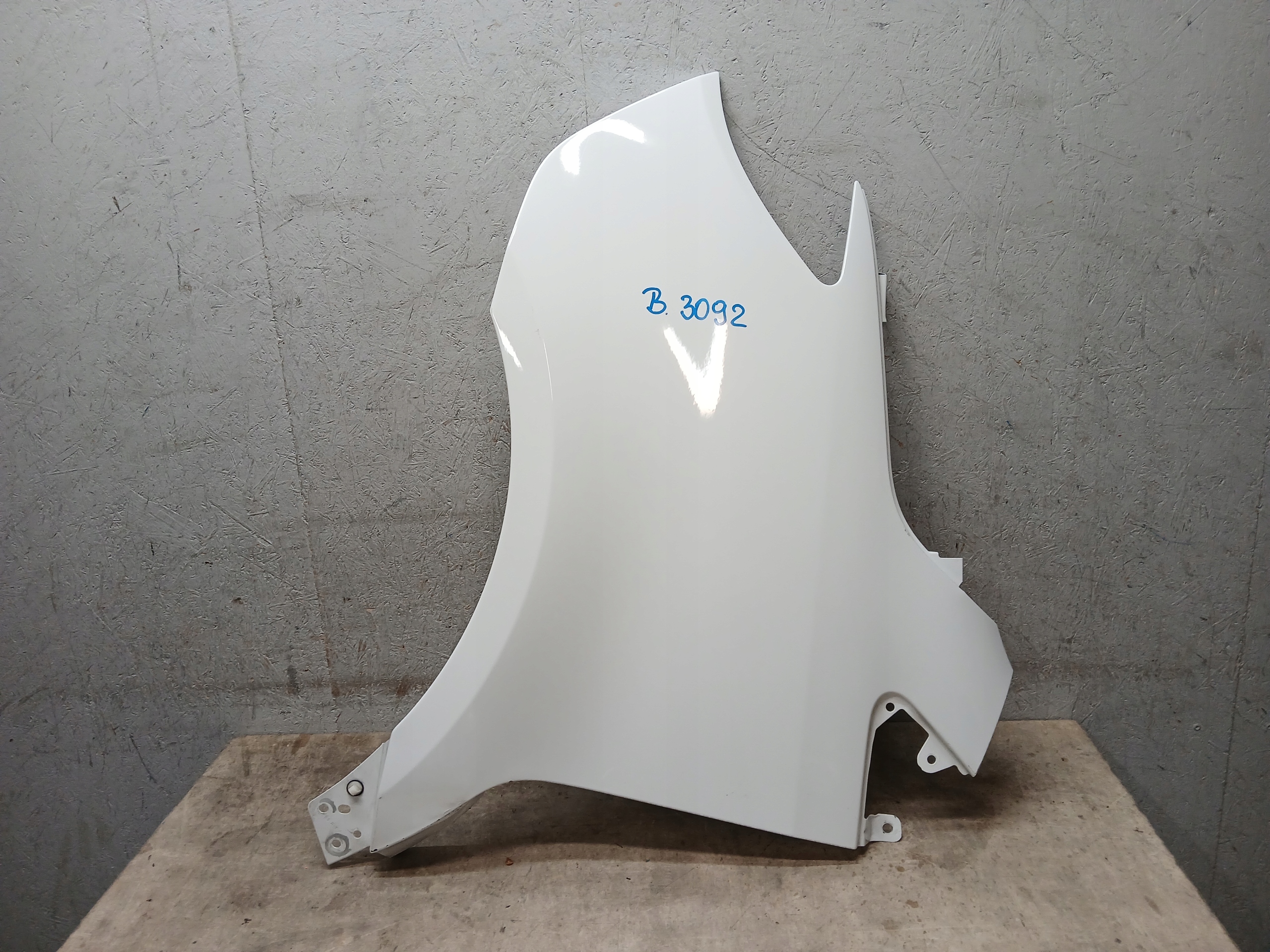 fender front left MERCEDES SPRINTER W907 W910