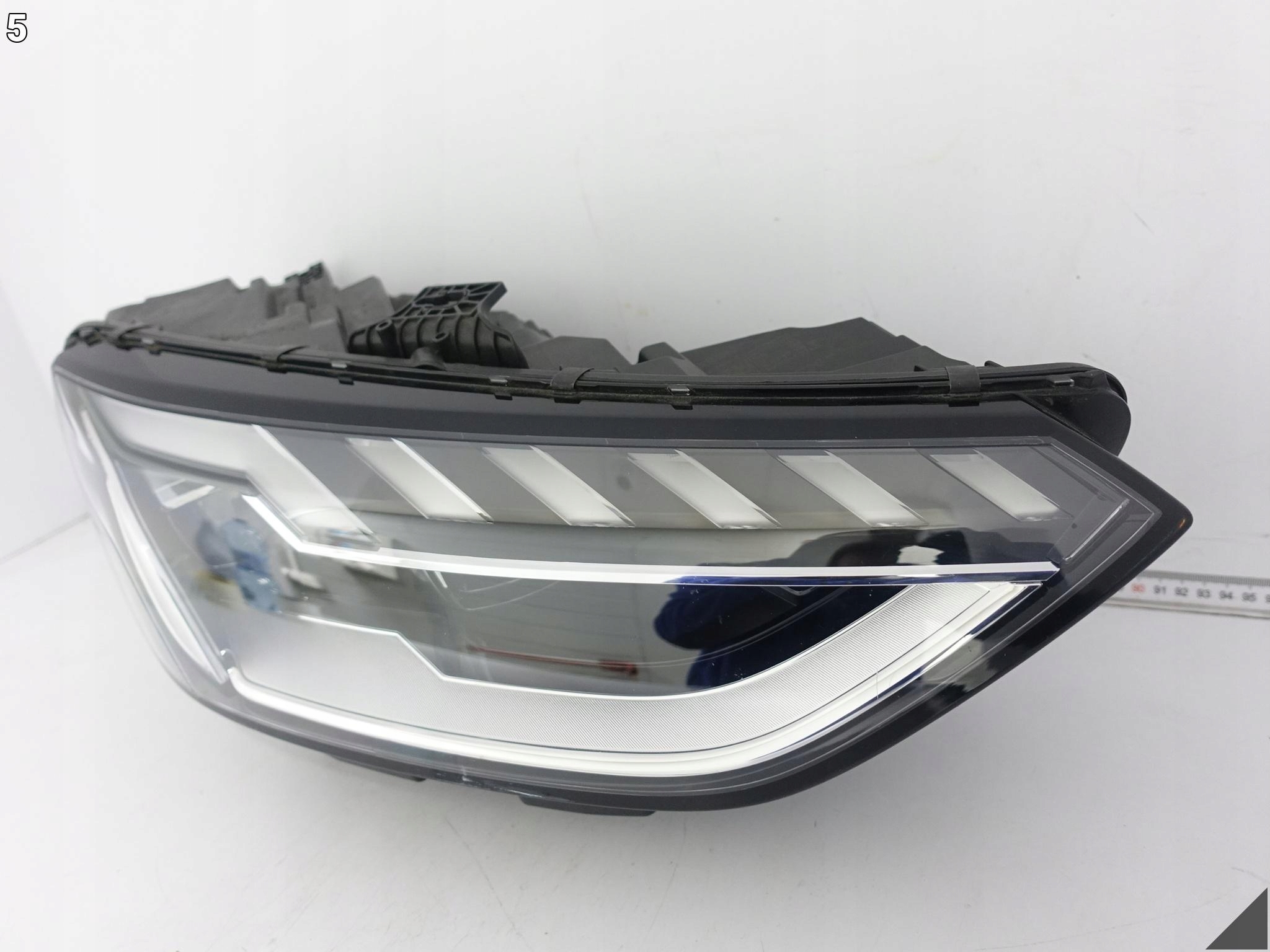 AUDI A4 S4 B9 8W0 LIFT 19-25 light HEADLIGHT FULL LED right front EUROPA