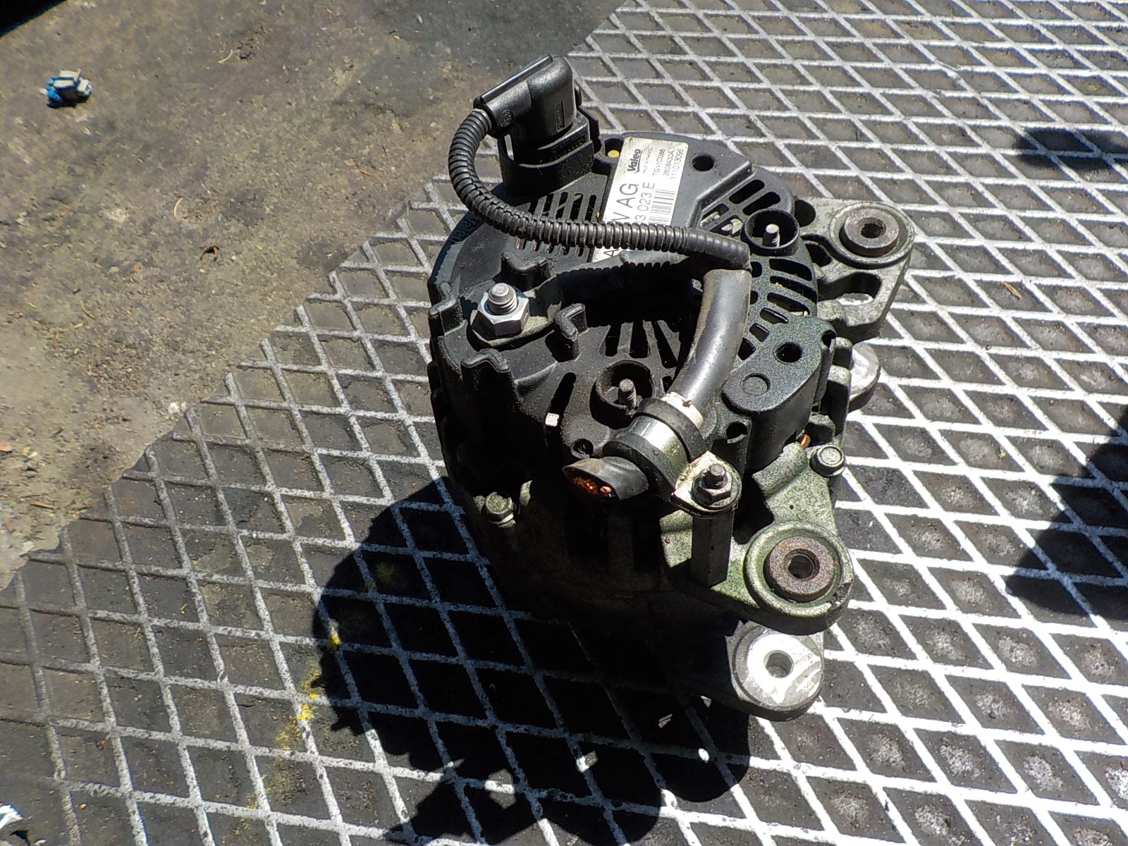 SKODA ROOMSTER alternator 03F903023E