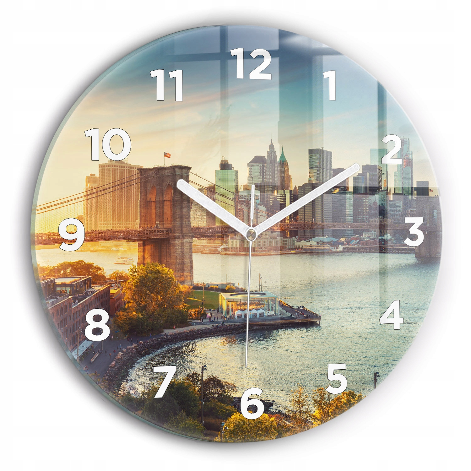 Dekorativní nástěnné hodiny s krásnou grafikou New York Manhattan kulatý o průměru 30 cm