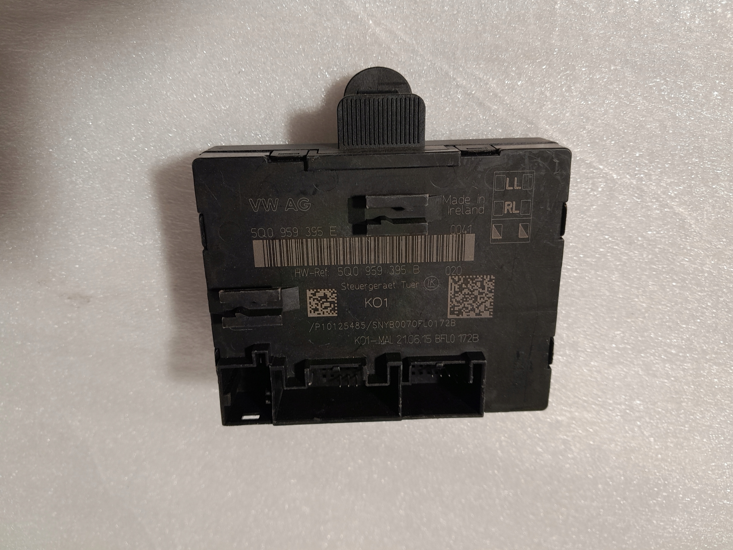 AUDI A3 S3 8V module control unit door 5Q0959395E 5Q0959395B