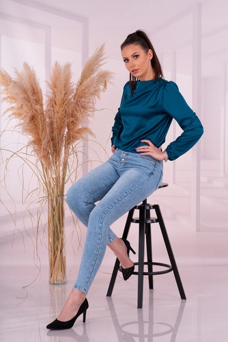 Dámská halenka Merribel Ilumina Marine je elegantní a tmavě modrá