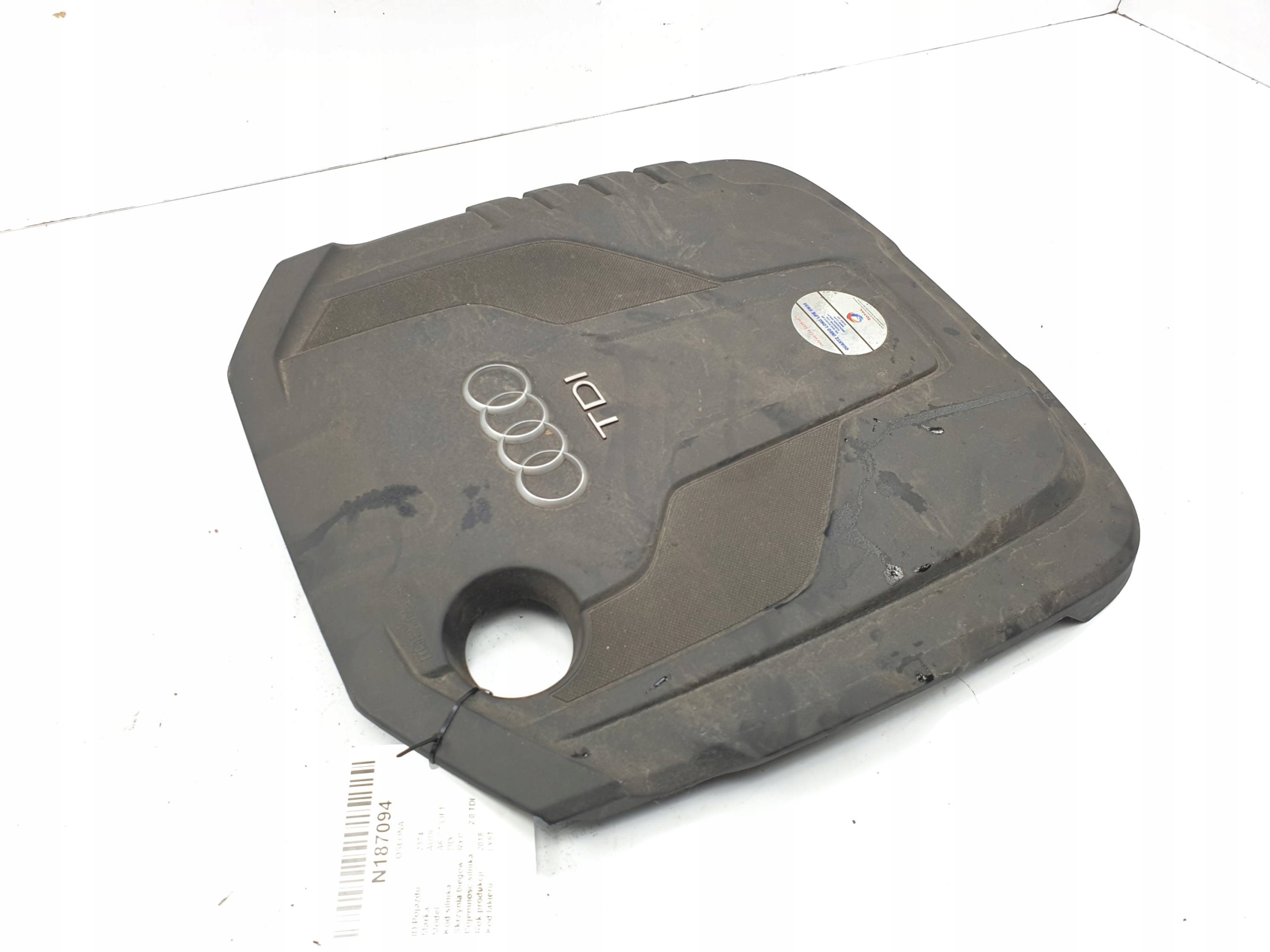 fedél a motrot AUDI A6 C7 LIFT