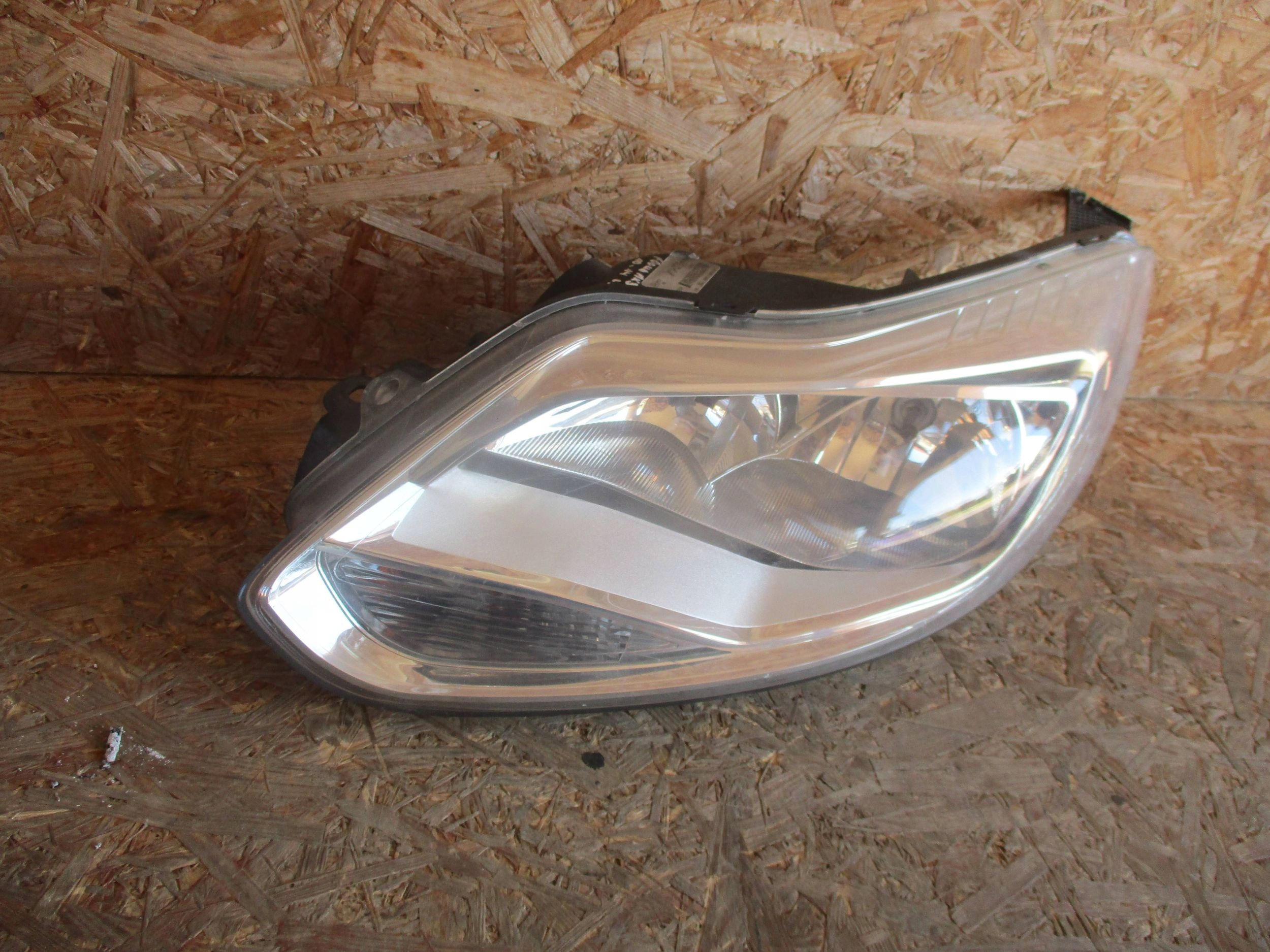 light front front left FORD FOCUS MK3 10