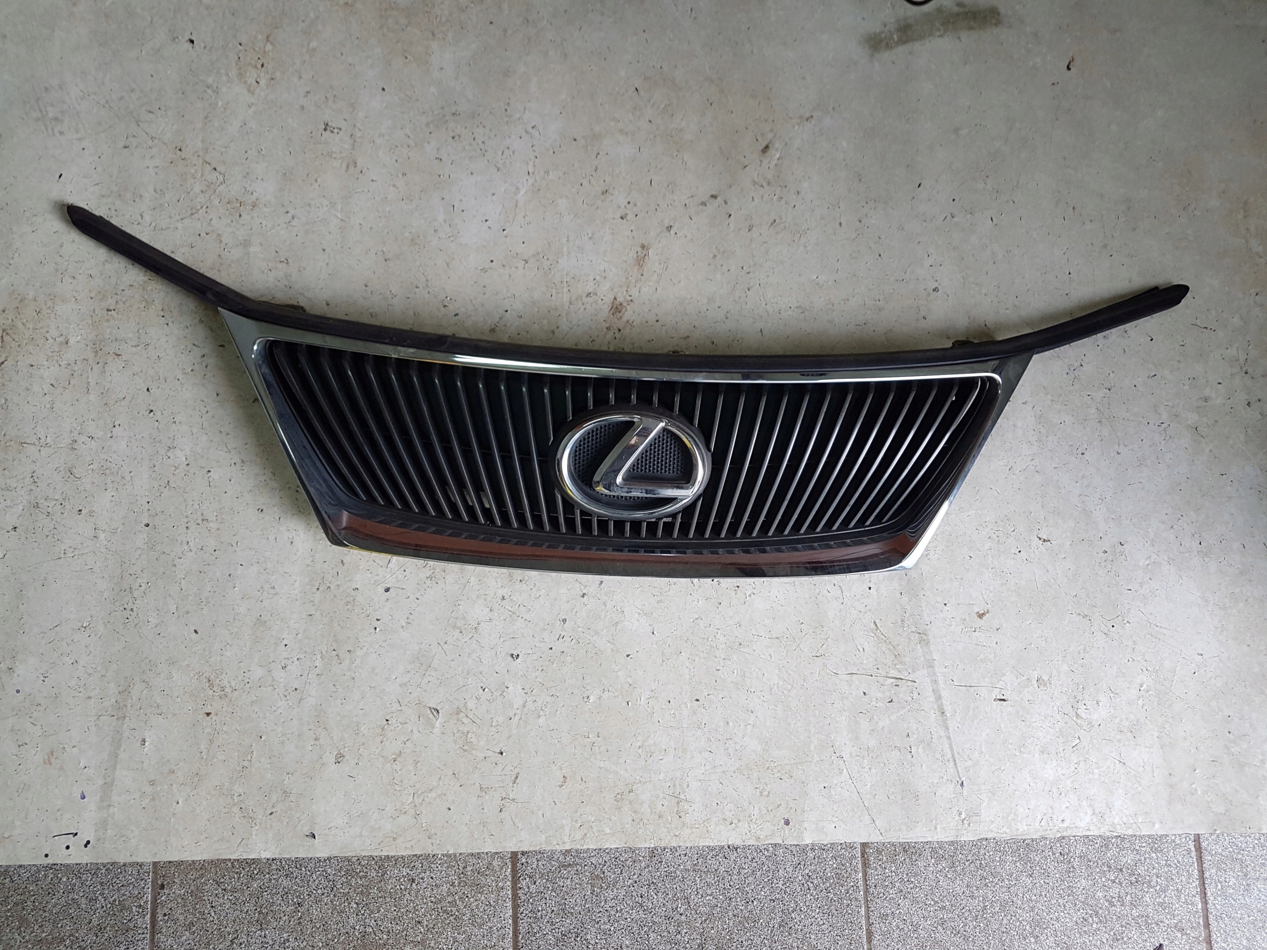 lexus oe 53155-53070 решетка радиатора