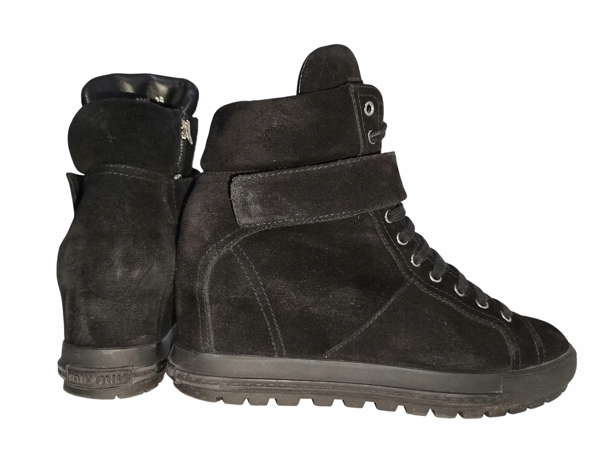 【birdiechan】miu miu ブーティ　SIZE 375 MIU MIU (ミュウミュウ) カシミヤ ビーズ刺繍 ロゴ カーディガン