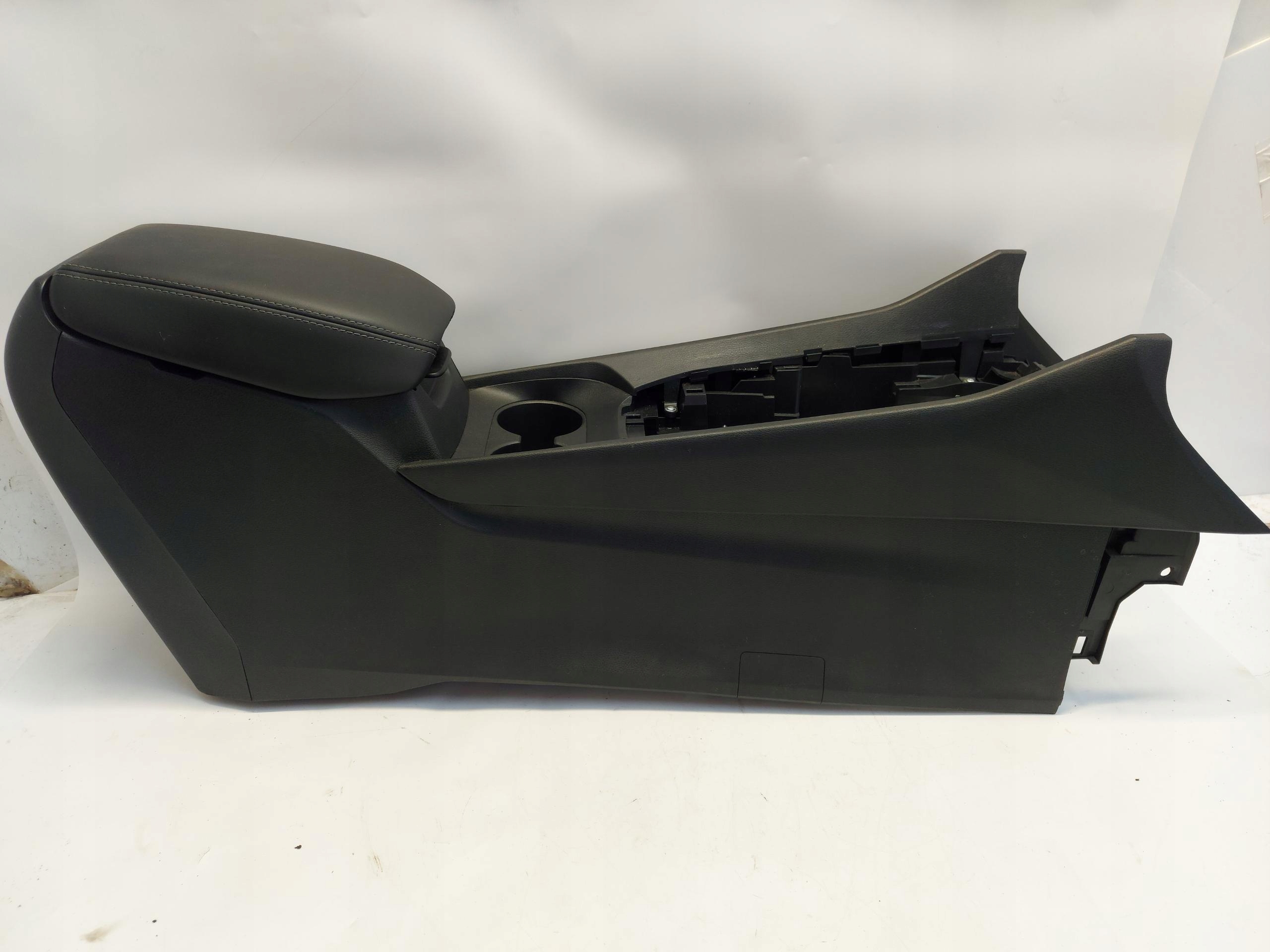 Nissan Qashqai J12 TUNEL central armrest