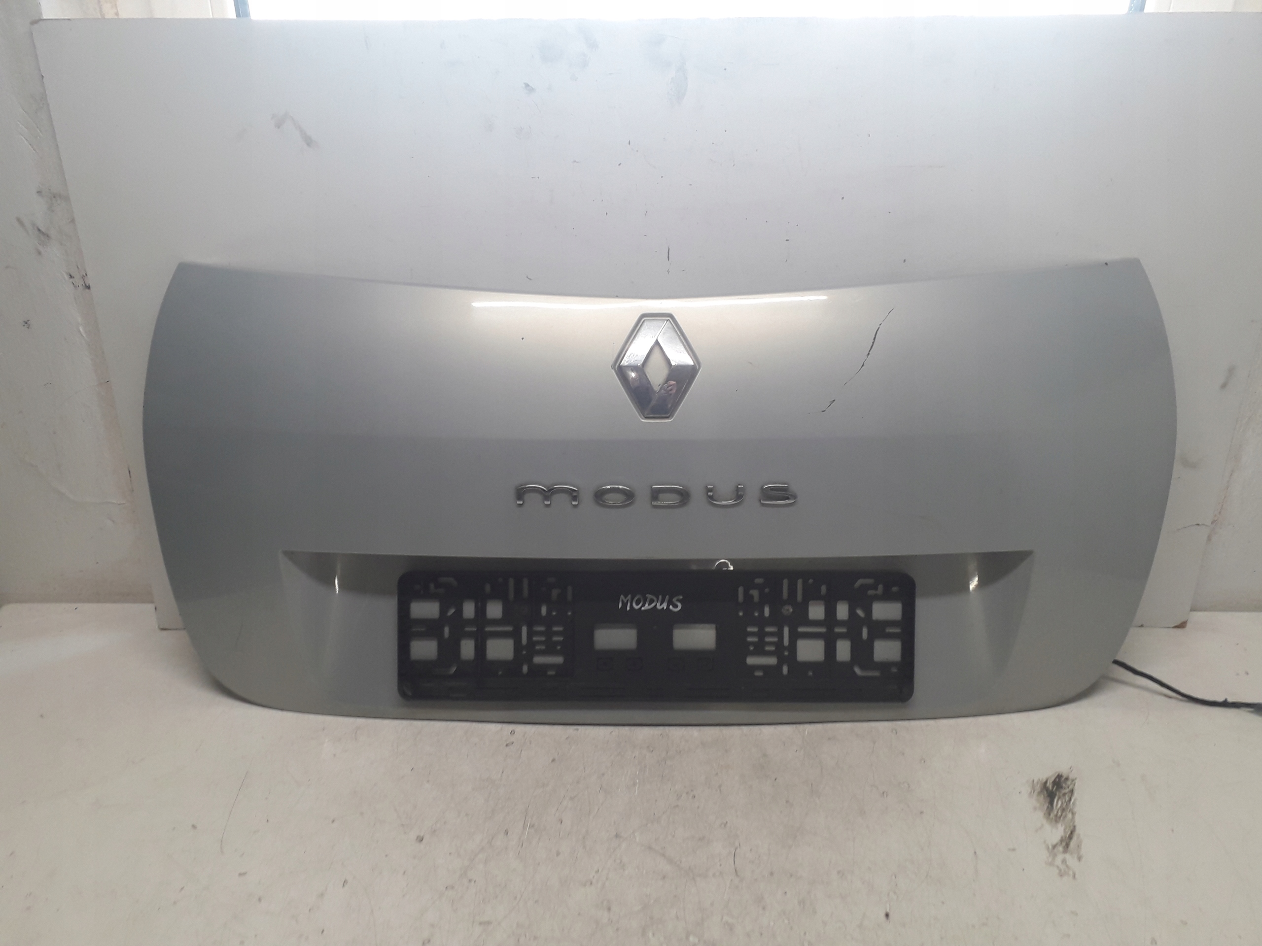 RENAULT MODUS 04-12 BLENDA NAKŁADKA KLAPY BAGAŻNIKA Numer katalogowy części RENAULT MODUS 04-12 BLENDA NAKŁADKA KLAPY BAGAŻNIKA - RTEKO