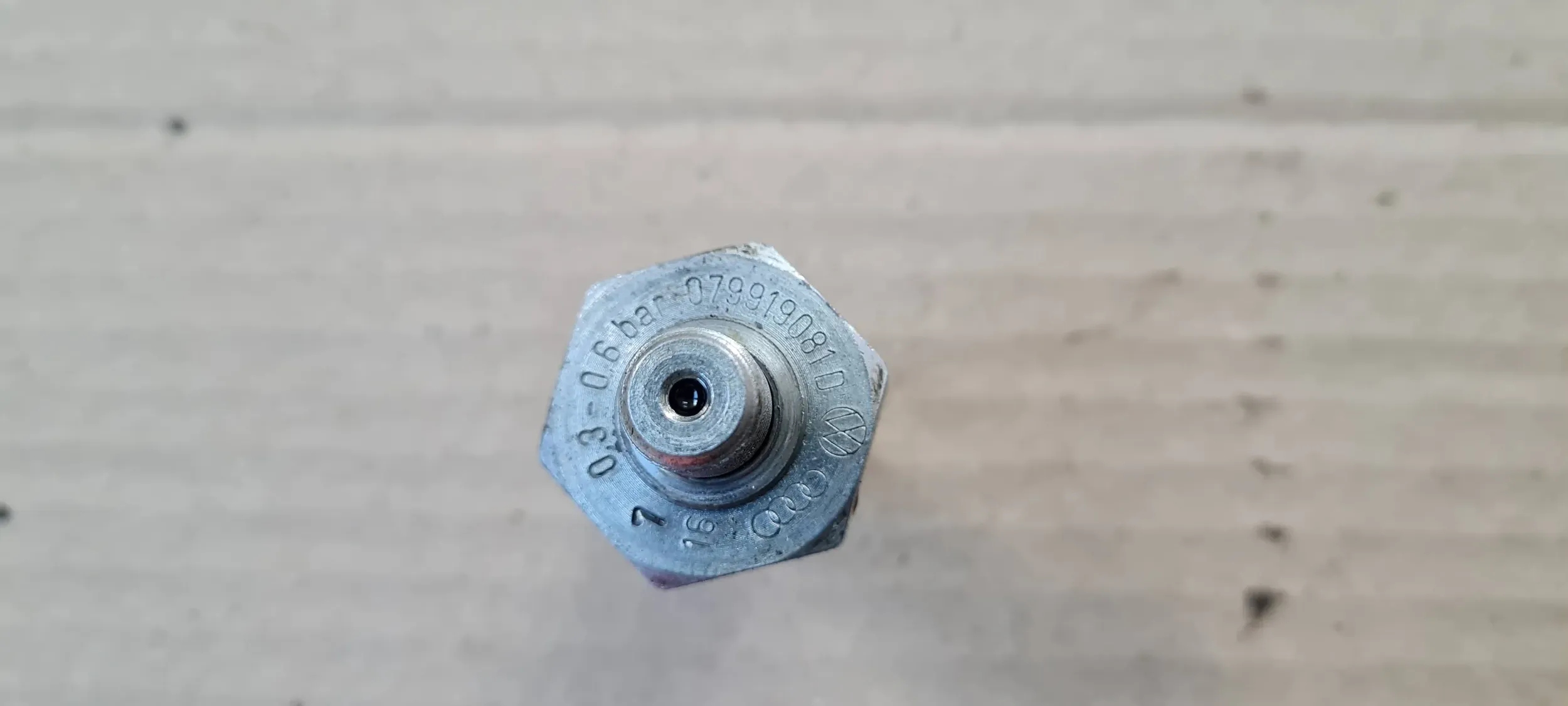 S6 C7 4G LIFT SENSORE PRESSIONE OLIO 4.0 TFSI 079919081D S7 4G