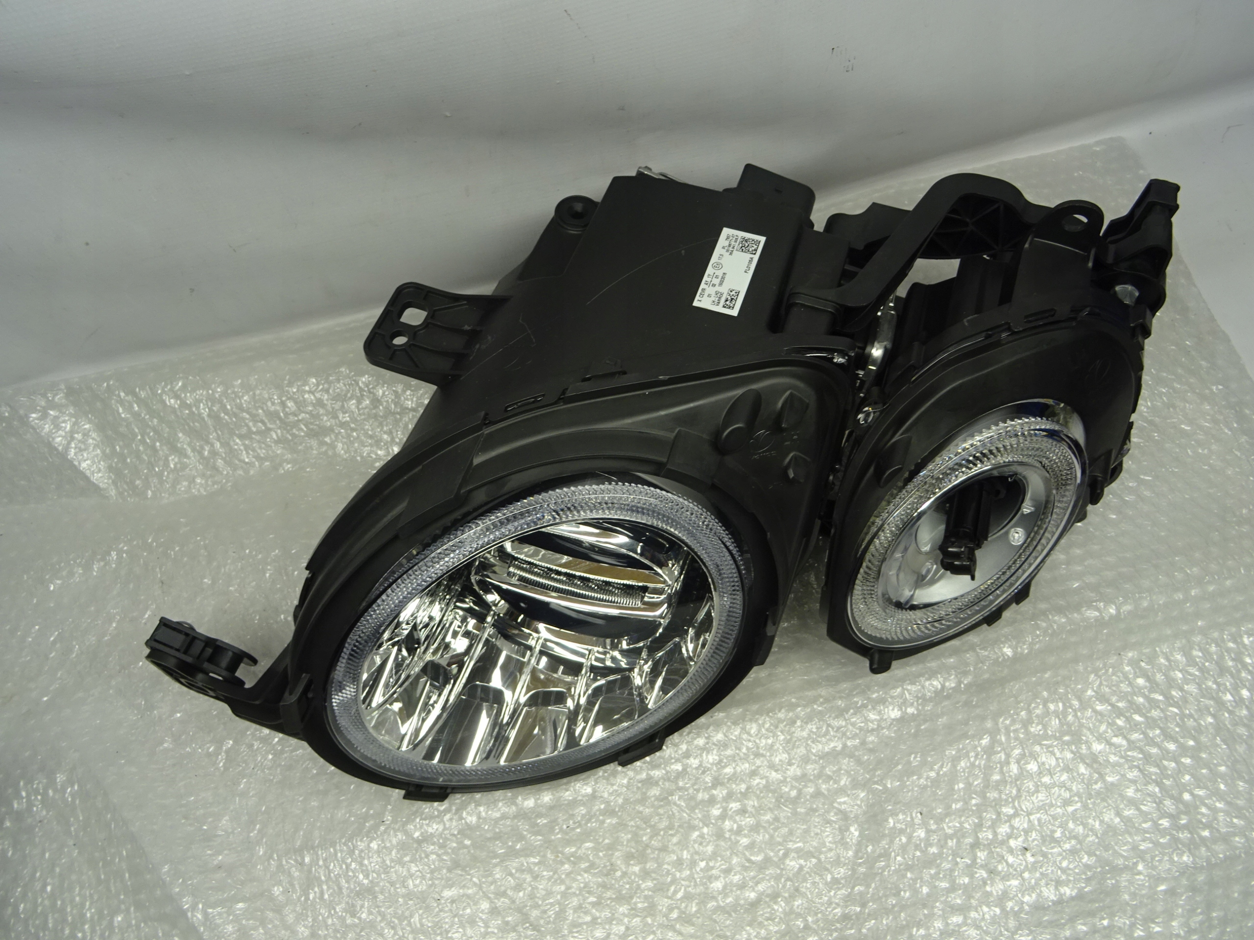 REFLEKTOR LEWY BENTAYGA 36A941005F NOWY PRZÓD Producent części Bentley OE