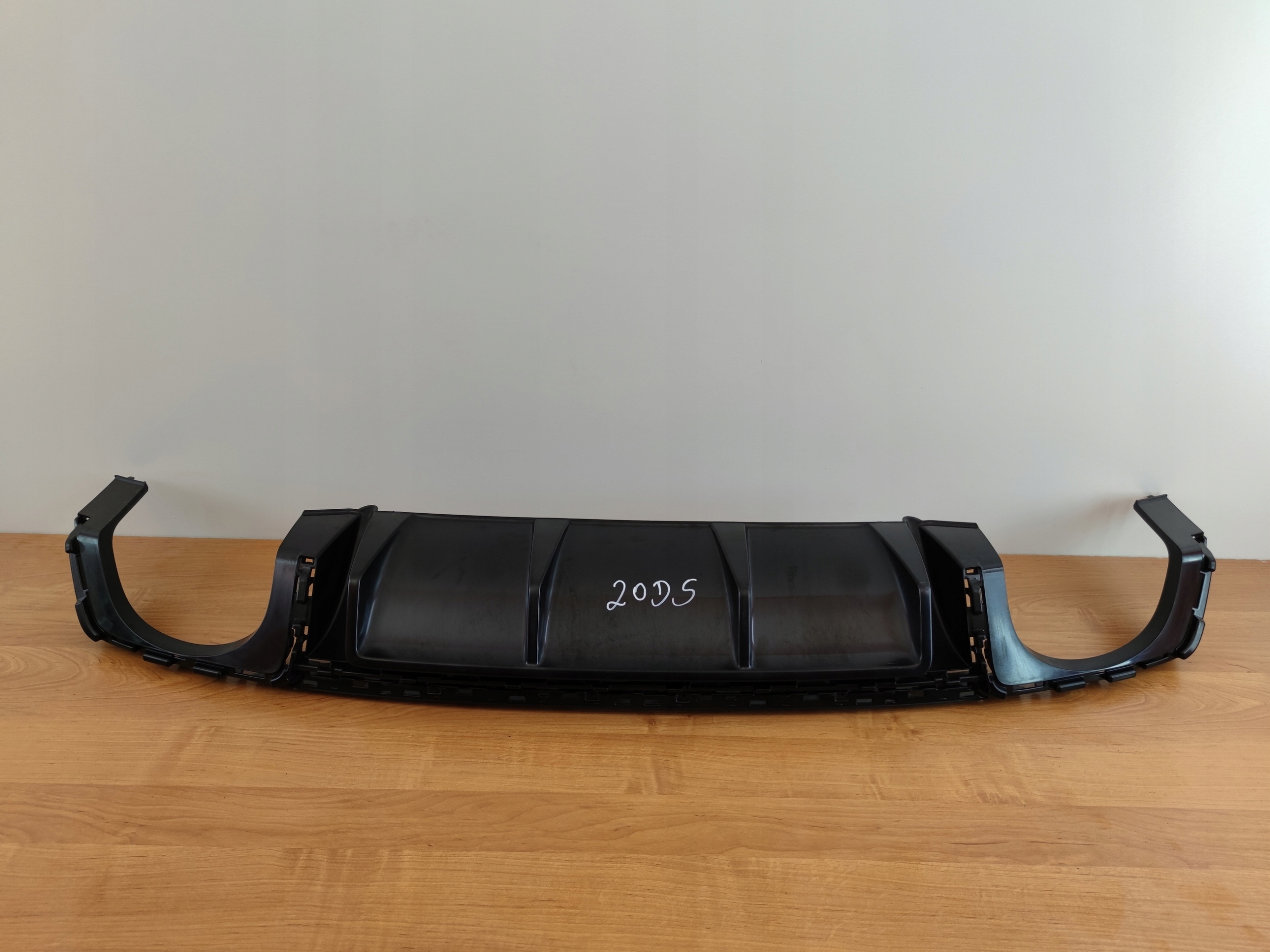 AUDI TTRS TT RS 8S SPORT SPOILER der Stoßstange heck 20DS