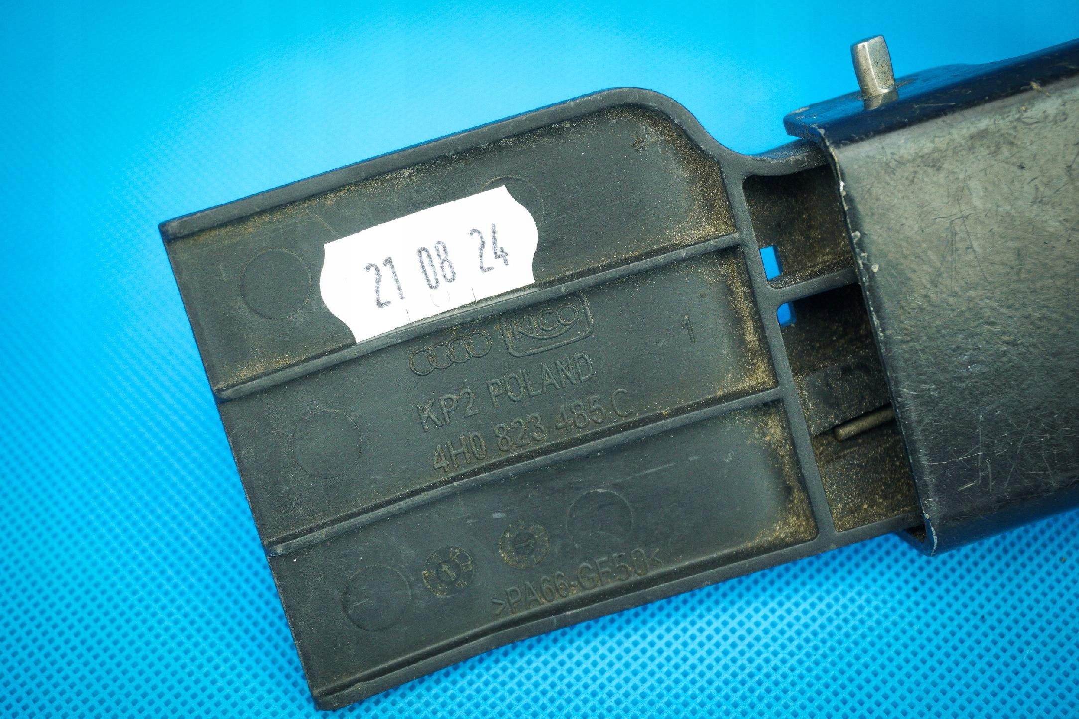 Rygiel bonnet latch lock Audi A8 S8 4H 4H0823485C