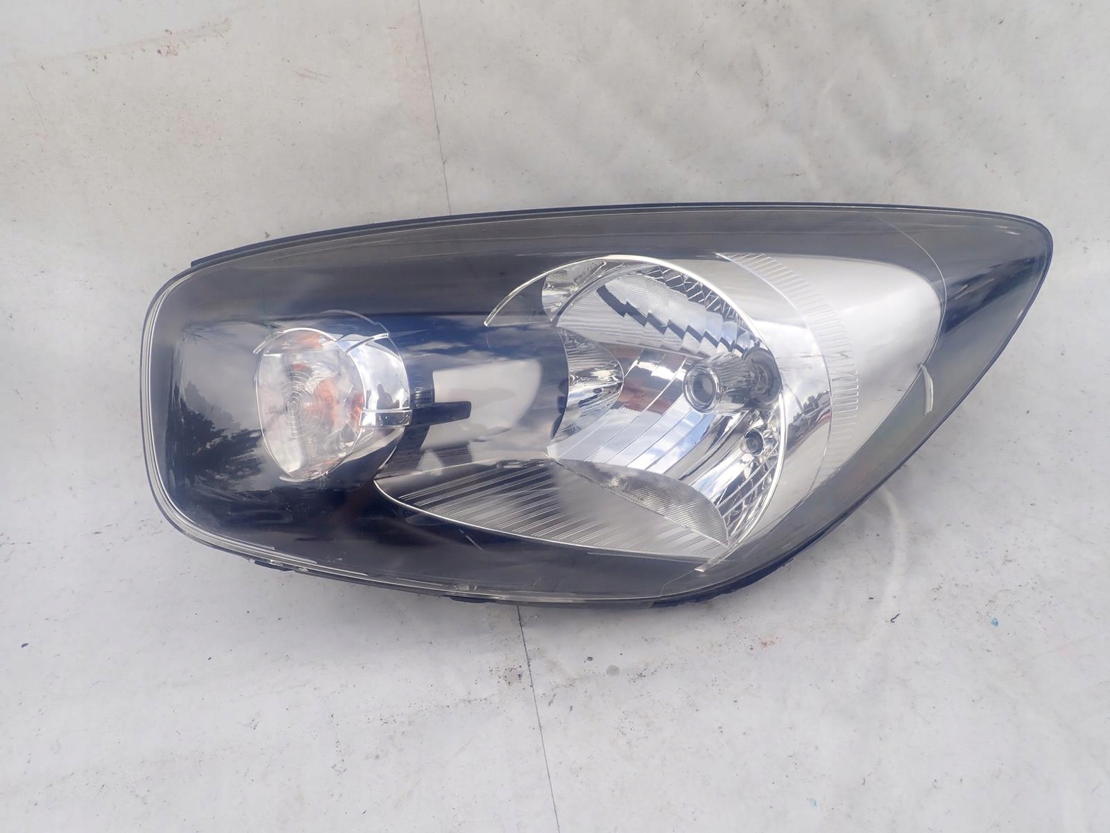 KIA PICANTO II 2 11-17 light front front left