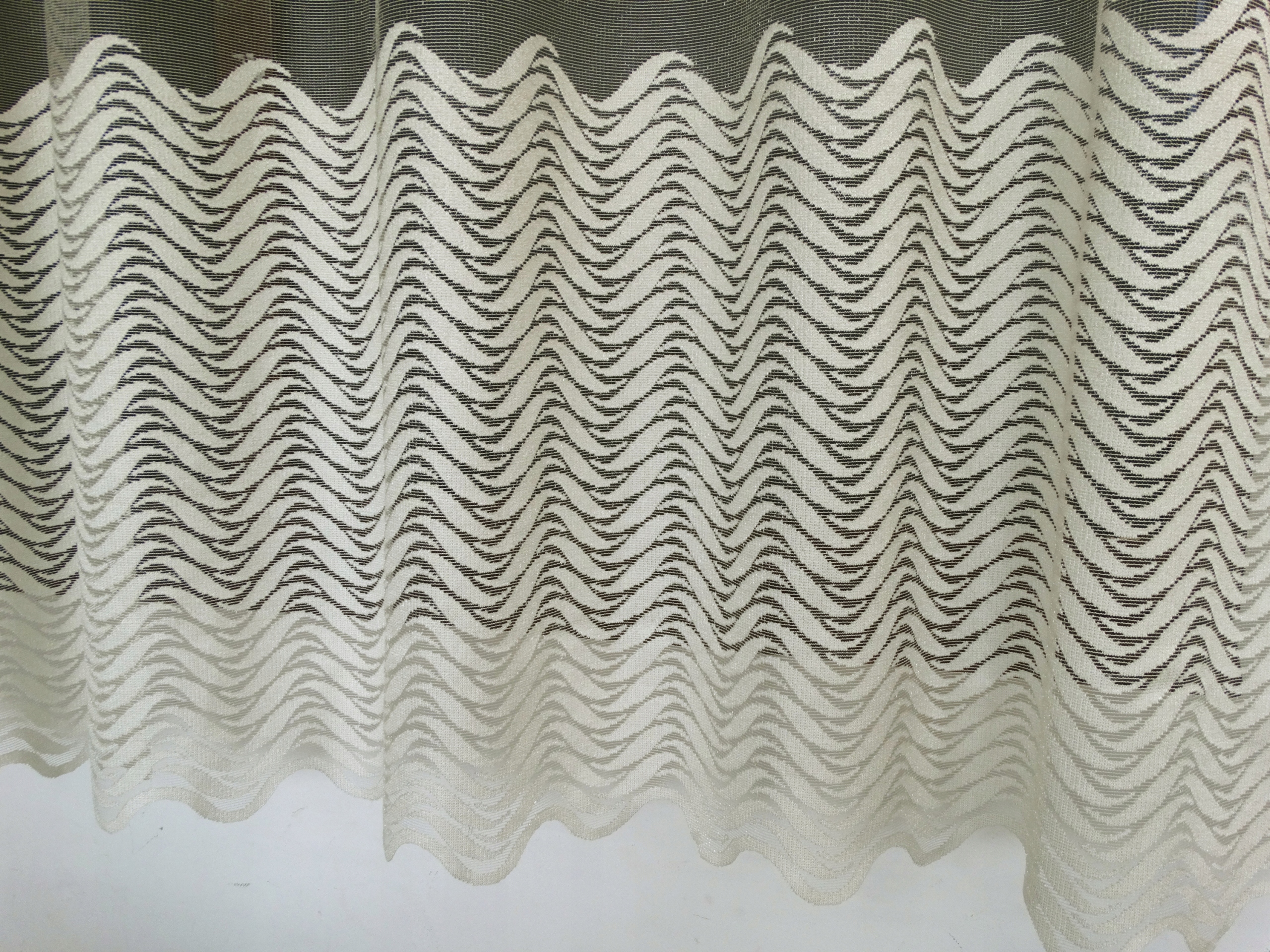 Mg Záclona Blesk 630/11 Ecru 400x180cm Hotová Obšitá Bt