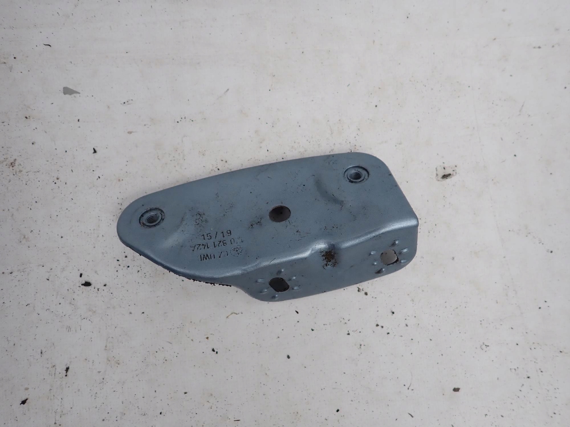 SKODA OCTAVIA II 2 LIFT 08-13 Console Support plaque Aile Droit