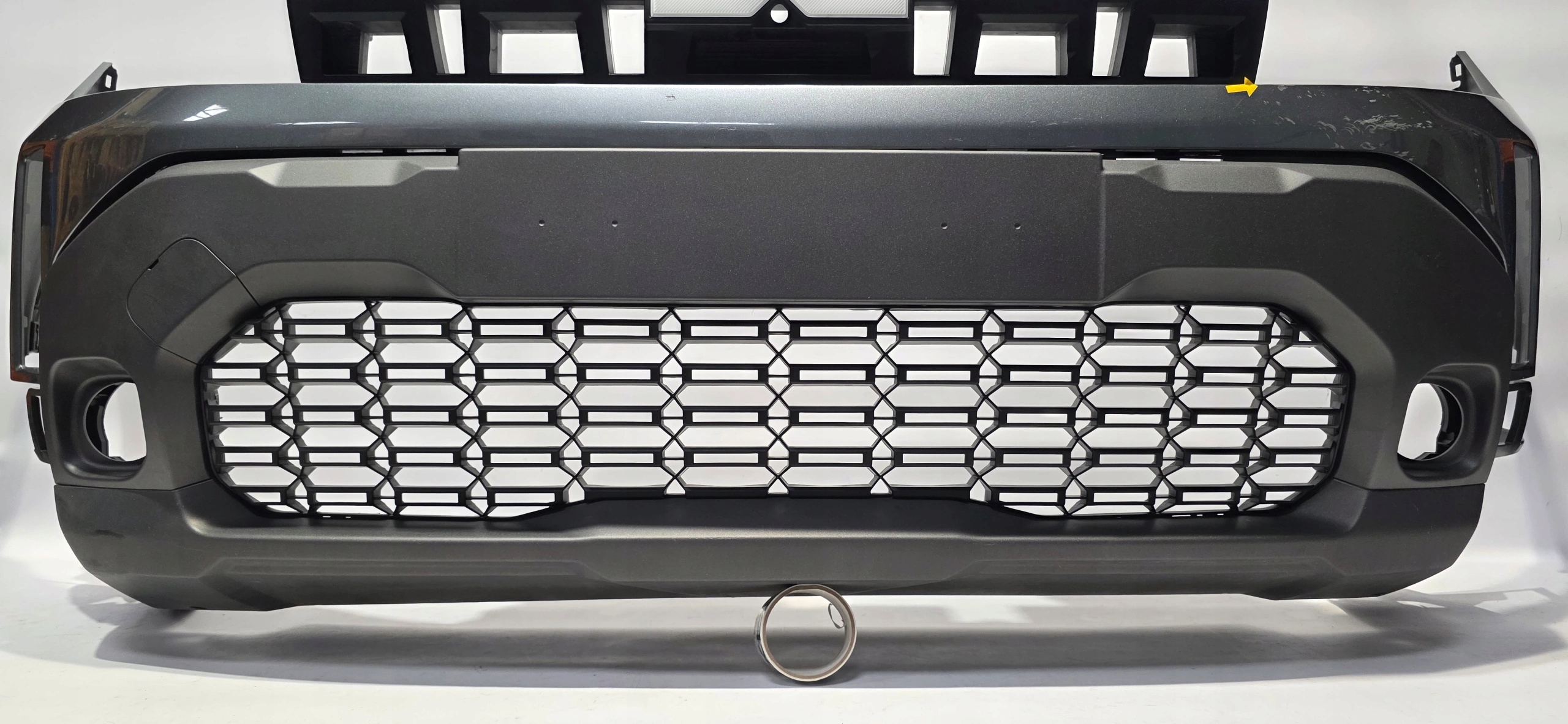 front bumper grille below KAMERE DACIA DUSTER III 23- original 620221816R