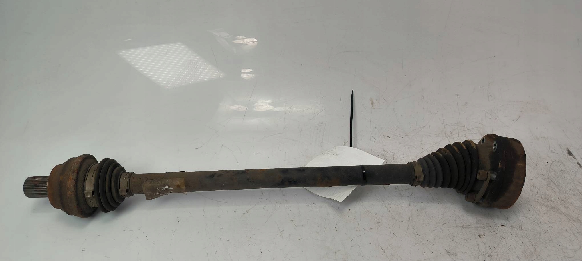 semi-axis right rear part VOLKSWAGEN PASSAT B8 R-LINE