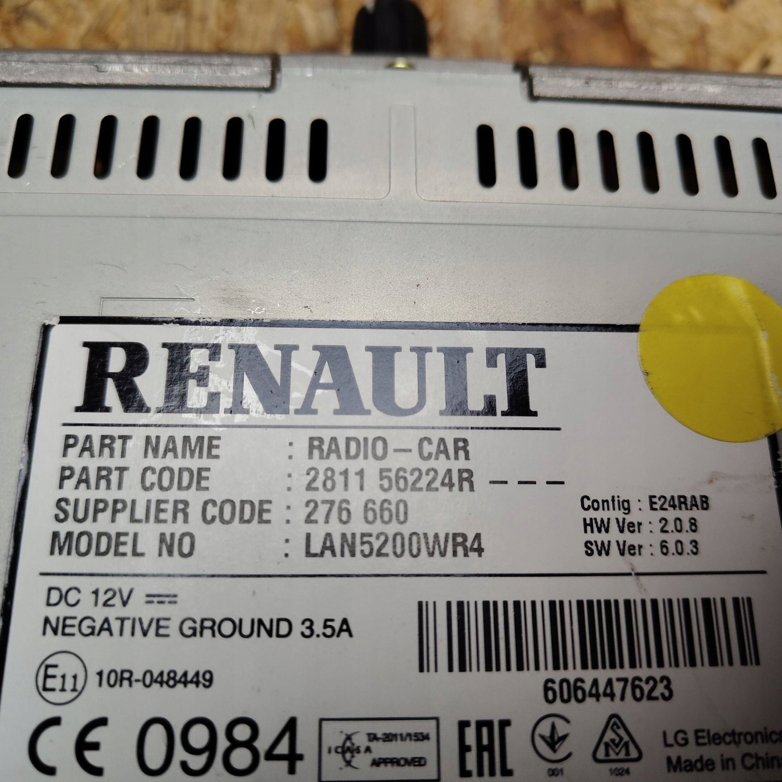 Stacja multimedialna Dacia Sandero 281156224R