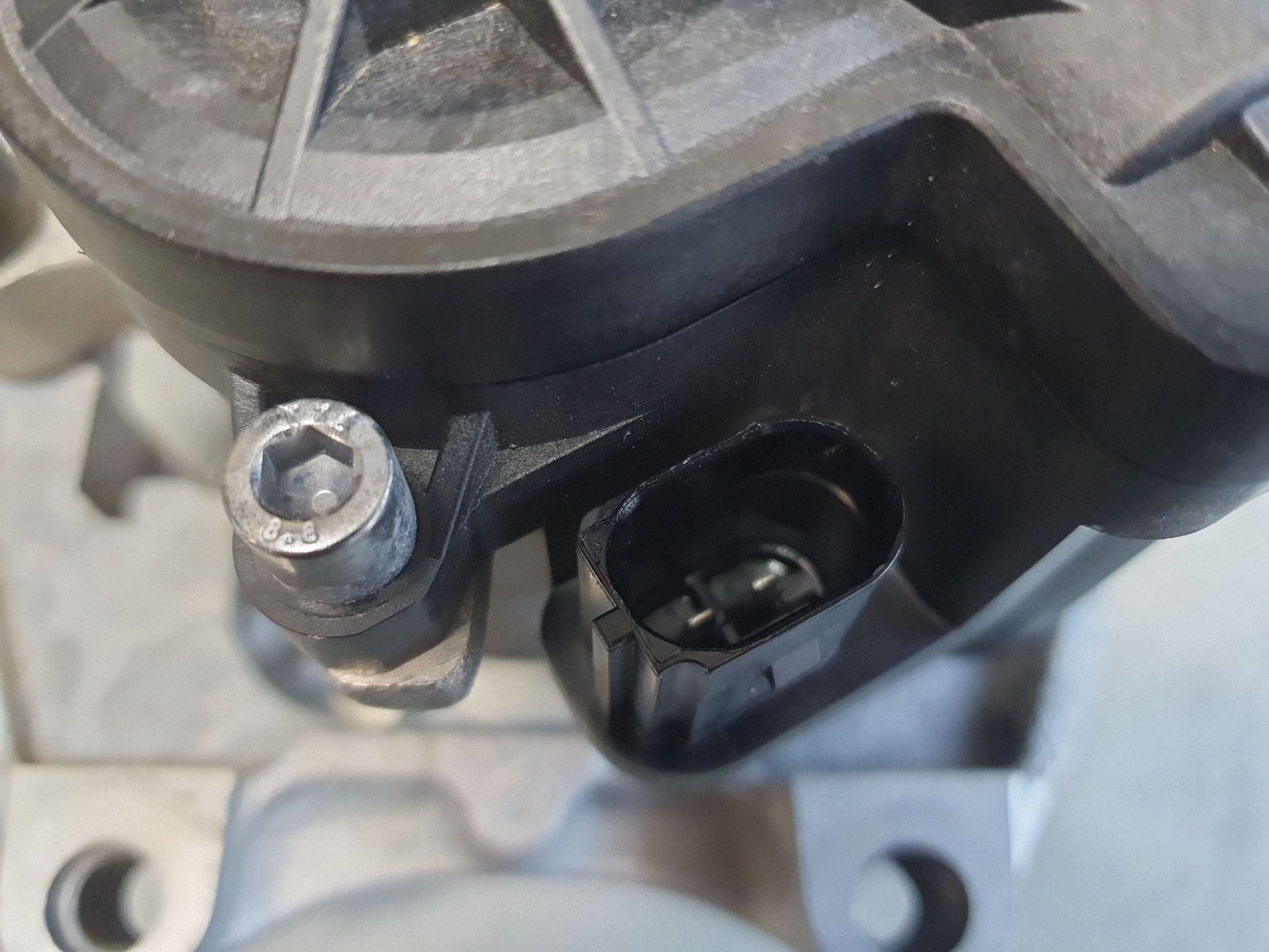 Audi A3 8Y caliper brake right rear part rear 5R3615406A