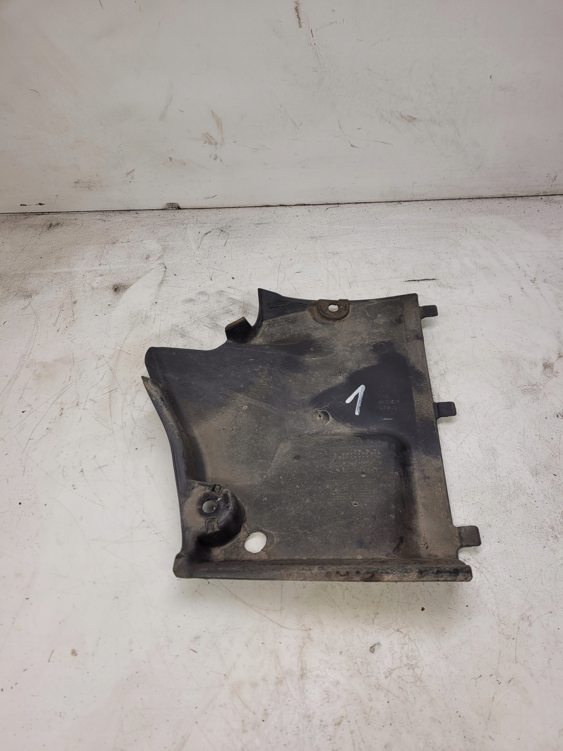 Blende Abdeckung abdeckung Unterfahrschutz links AUDI A4 B8 8K0825201E *1*