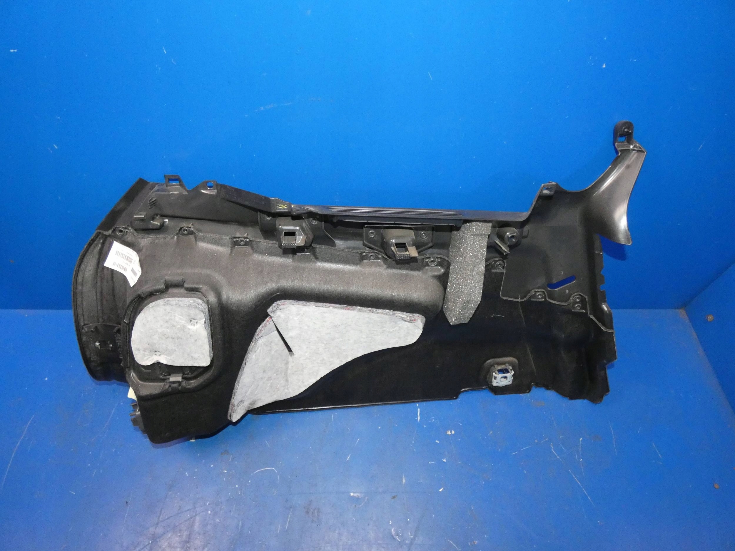 VOLVO V60 and boot upholstery right rear part upholstery rear