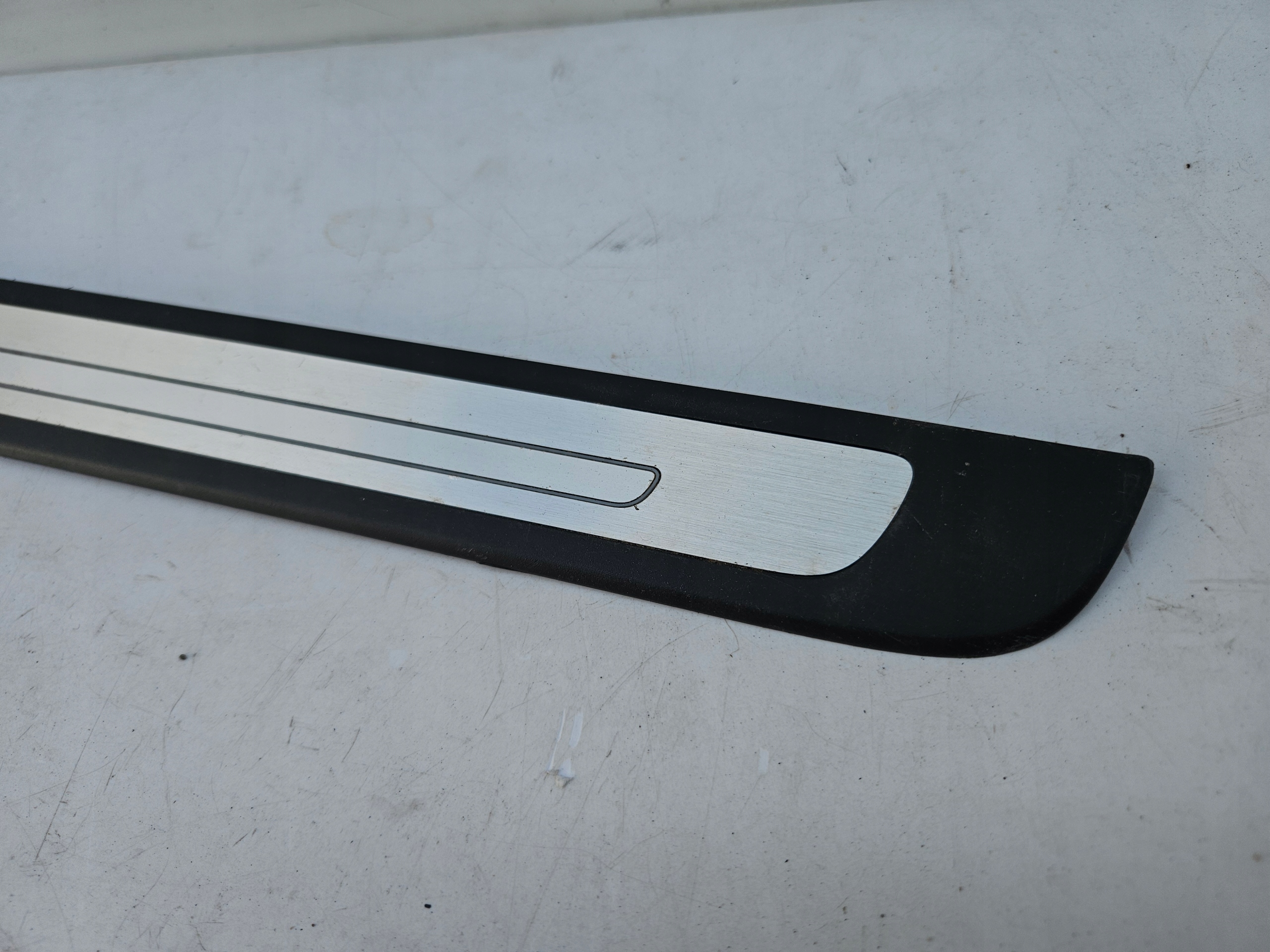 moulding cap for threshold threshold PODSWIETLANA AUDI S6 C7 4G right front
