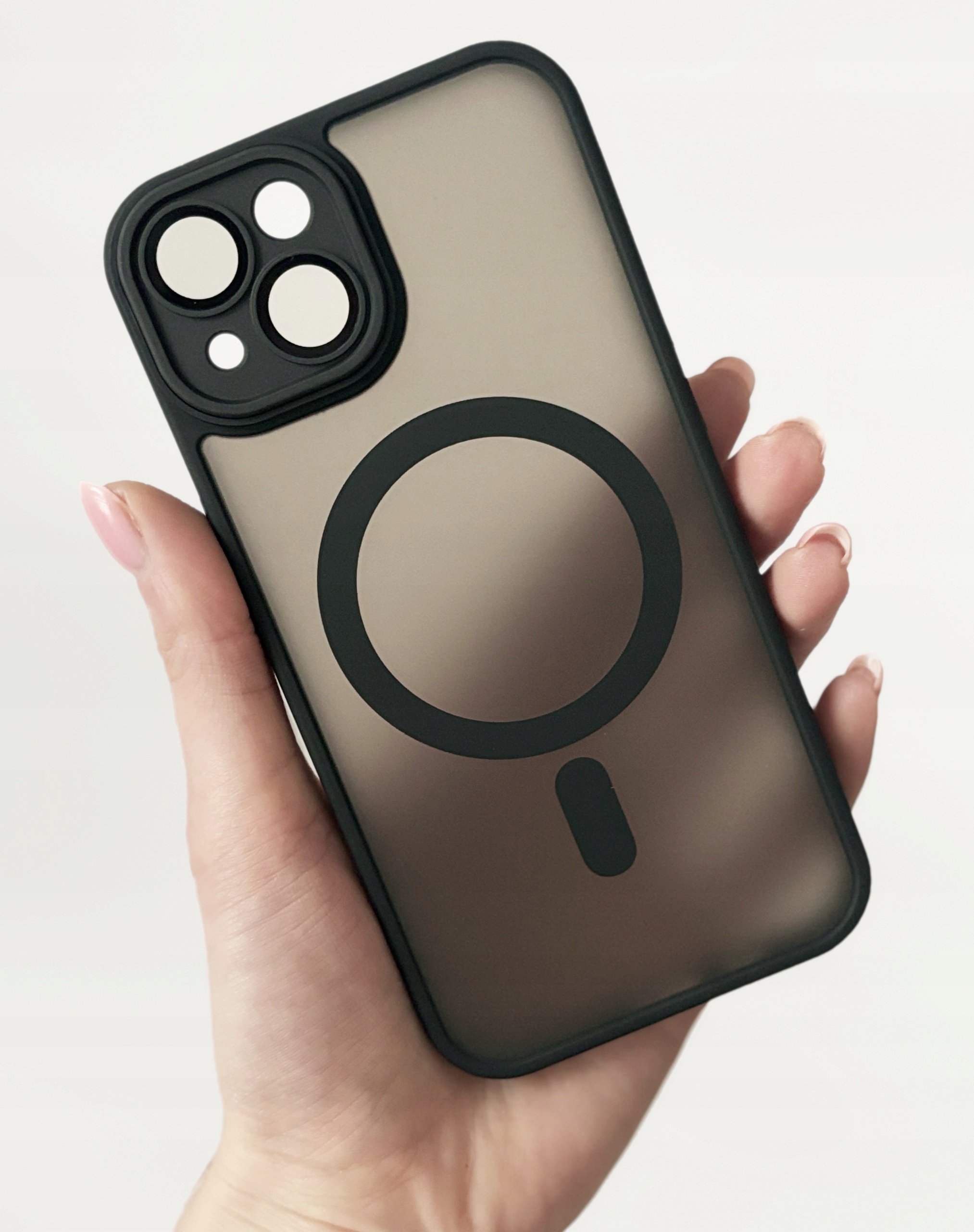 ETUI DO IPHONE 13 CZARNE CASE DO MAGSAFE MATOWE PANCERNE OCHRONA APARATÓW Typ plecki